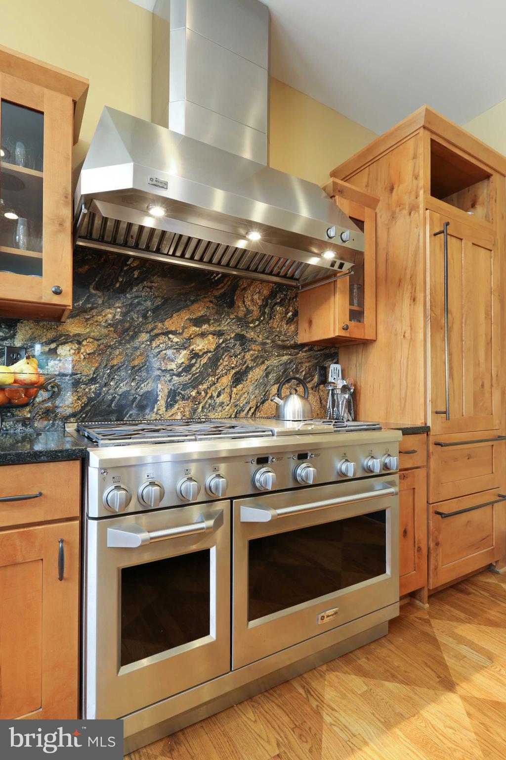 MOUNT WASHINGTON - Residential