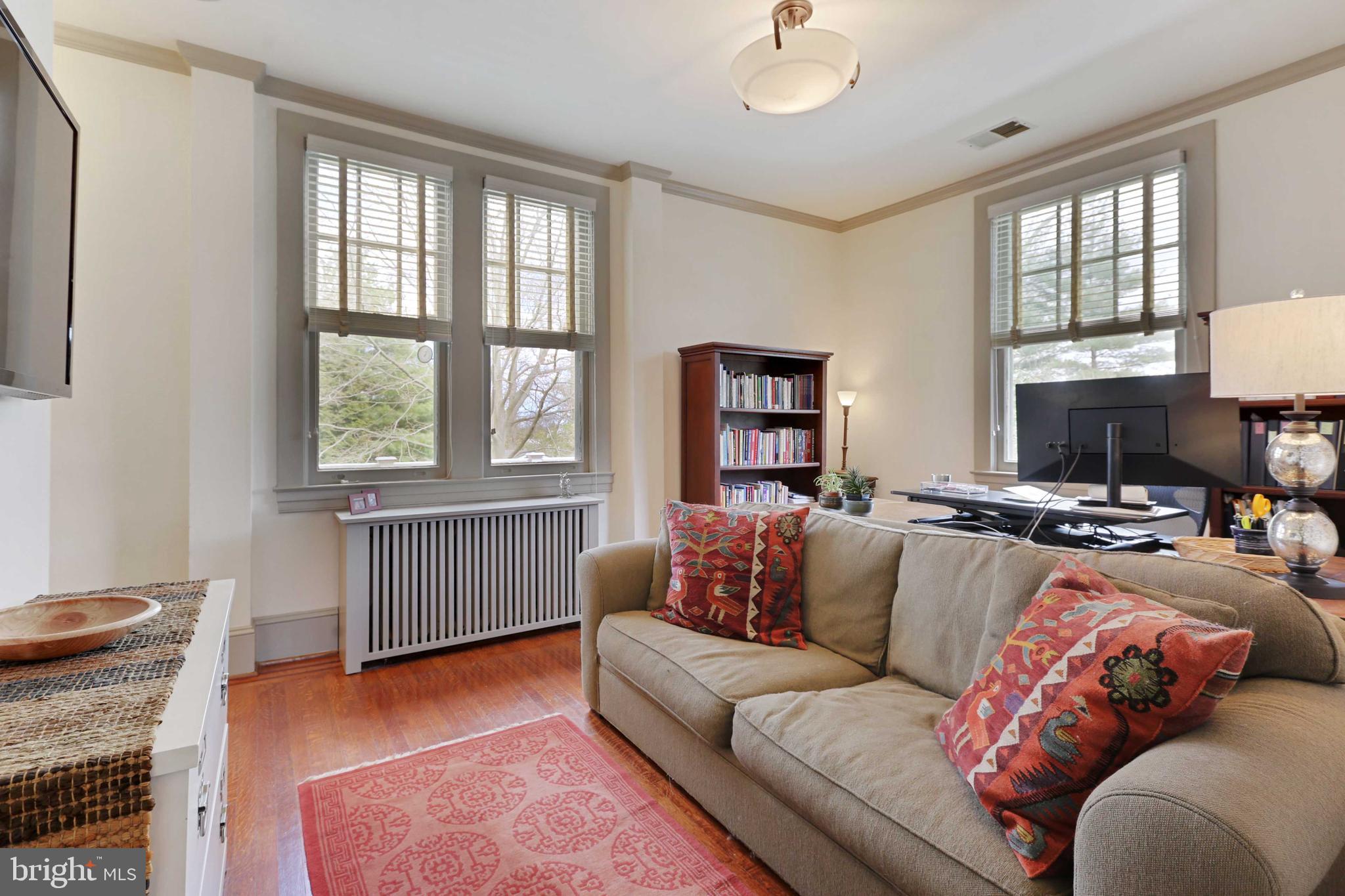 MOUNT WASHINGTON - Residential