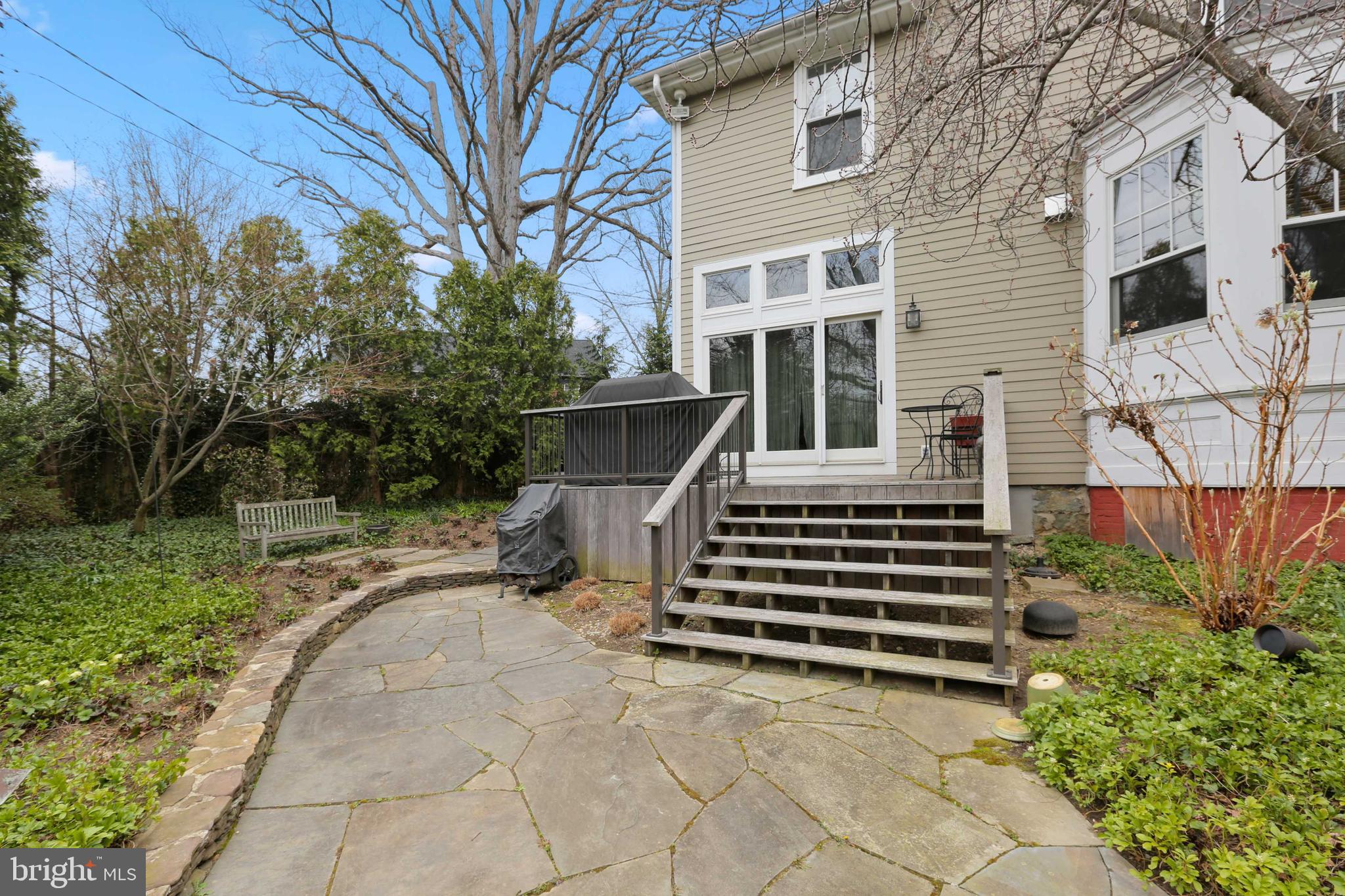 MOUNT WASHINGTON - Residential