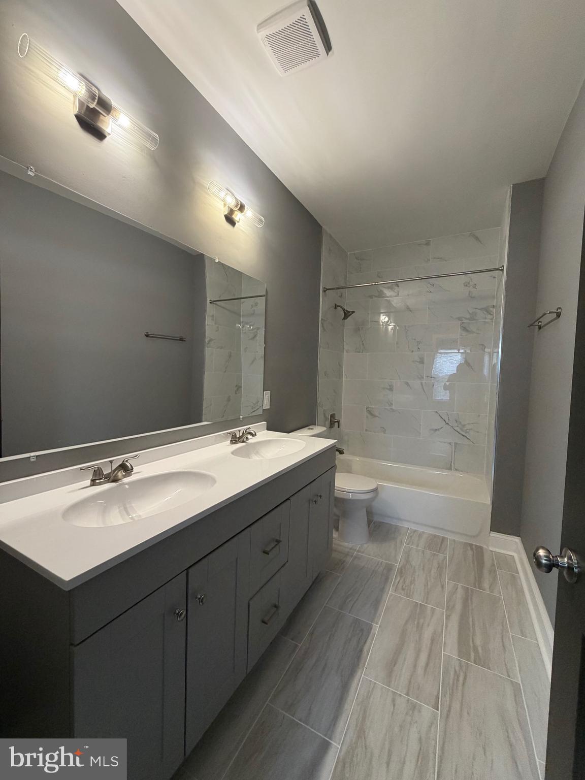 CENTRAL PARK HEIGHTS - Residential Lease