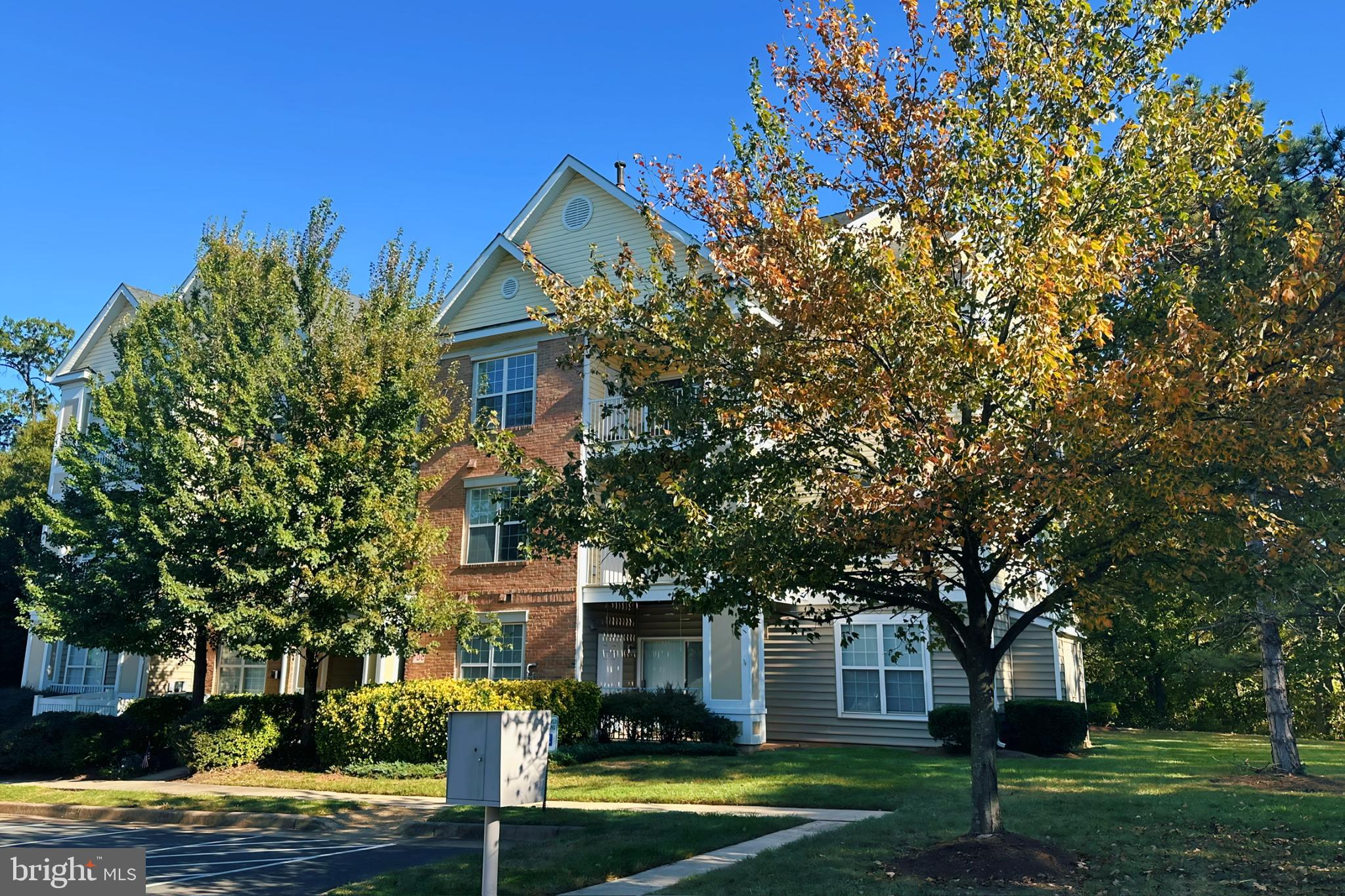 20920 CEDARPOST SQUARE 200