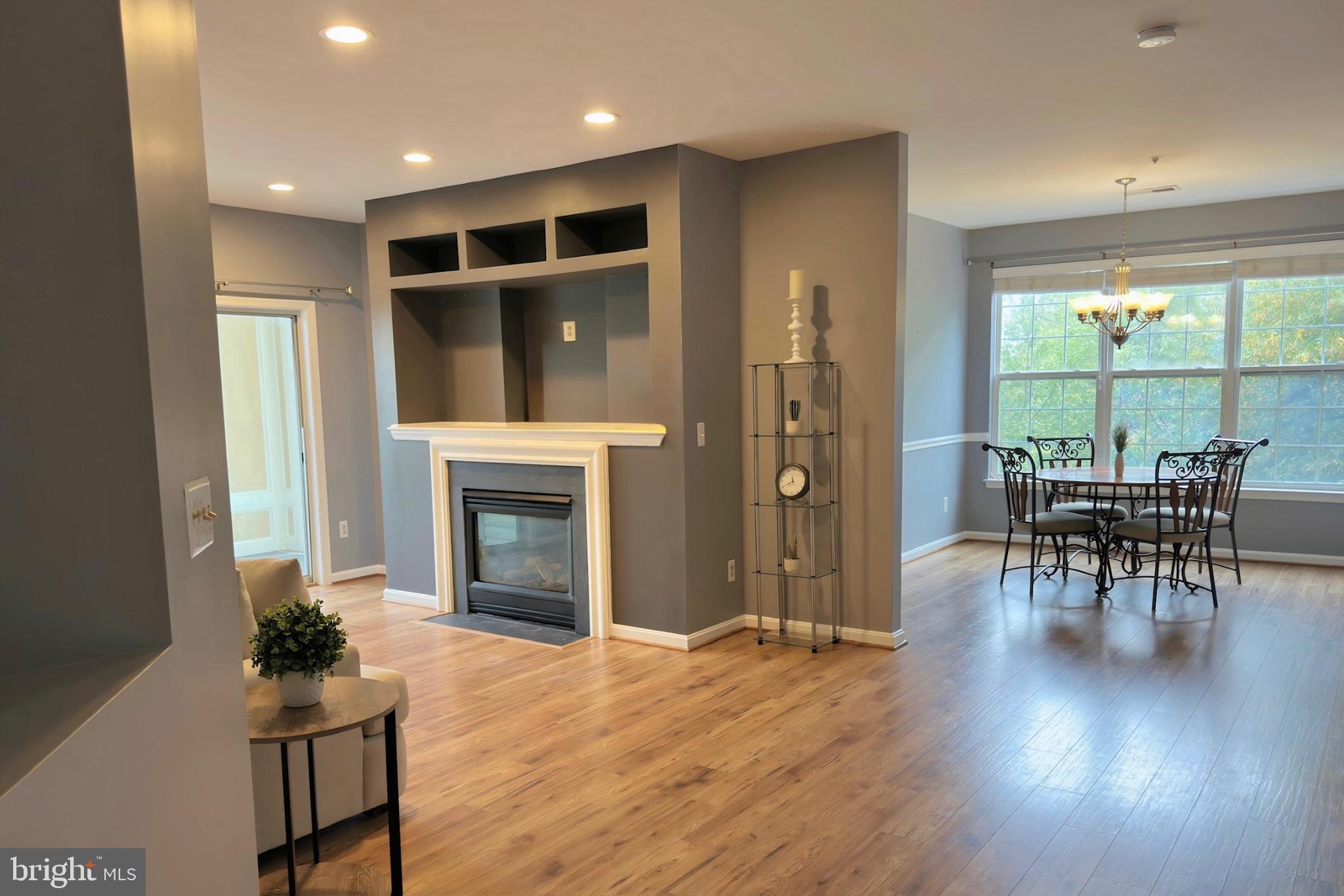 20920 CEDARPOST SQUARE 200