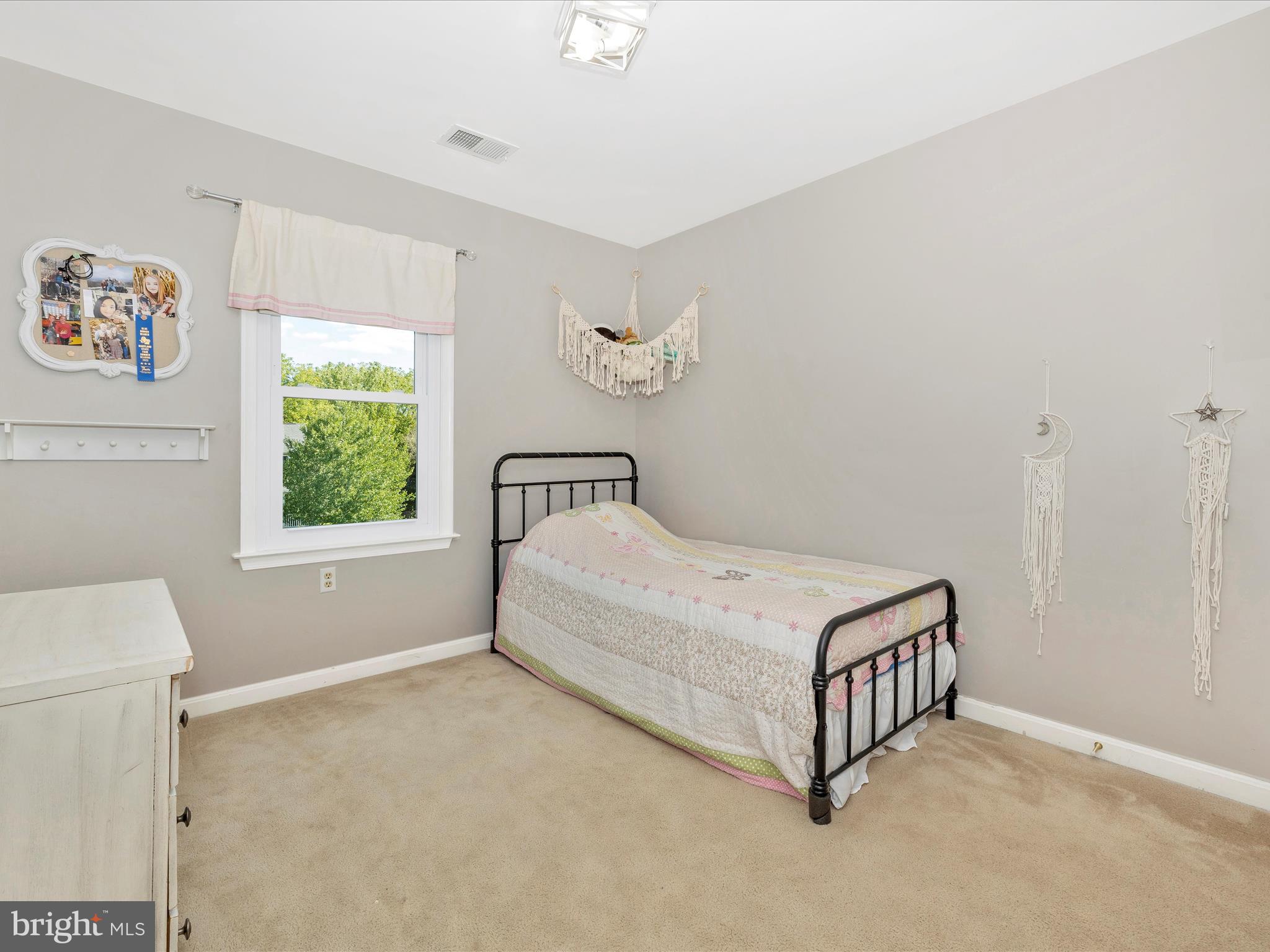 WALNUT POND - Residential