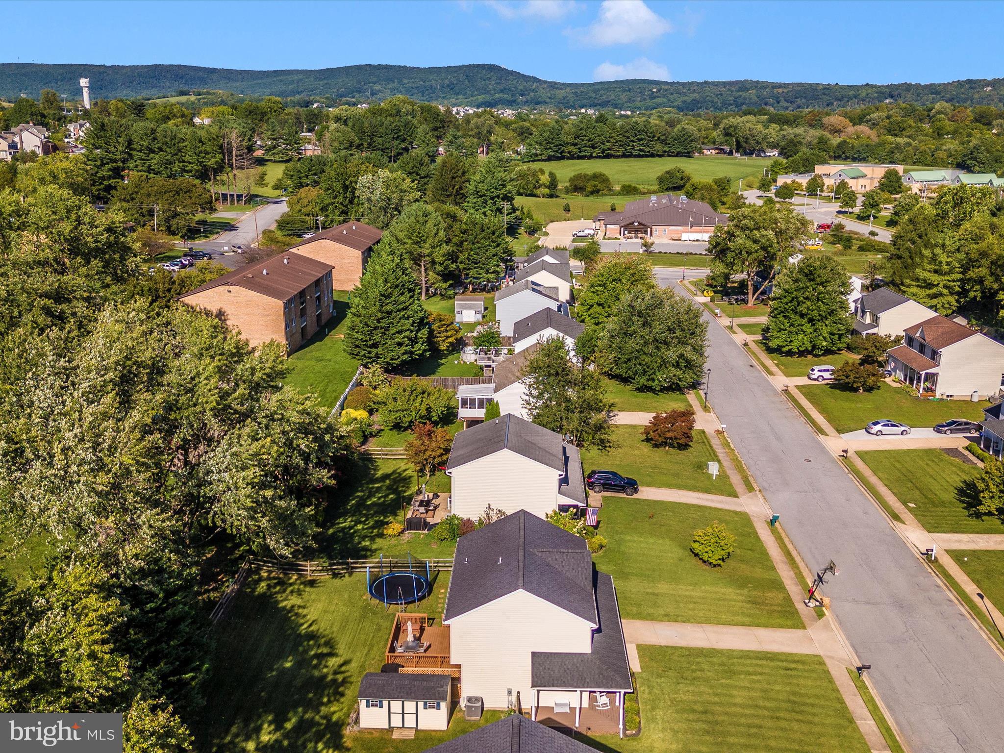 WALNUT POND - Residential