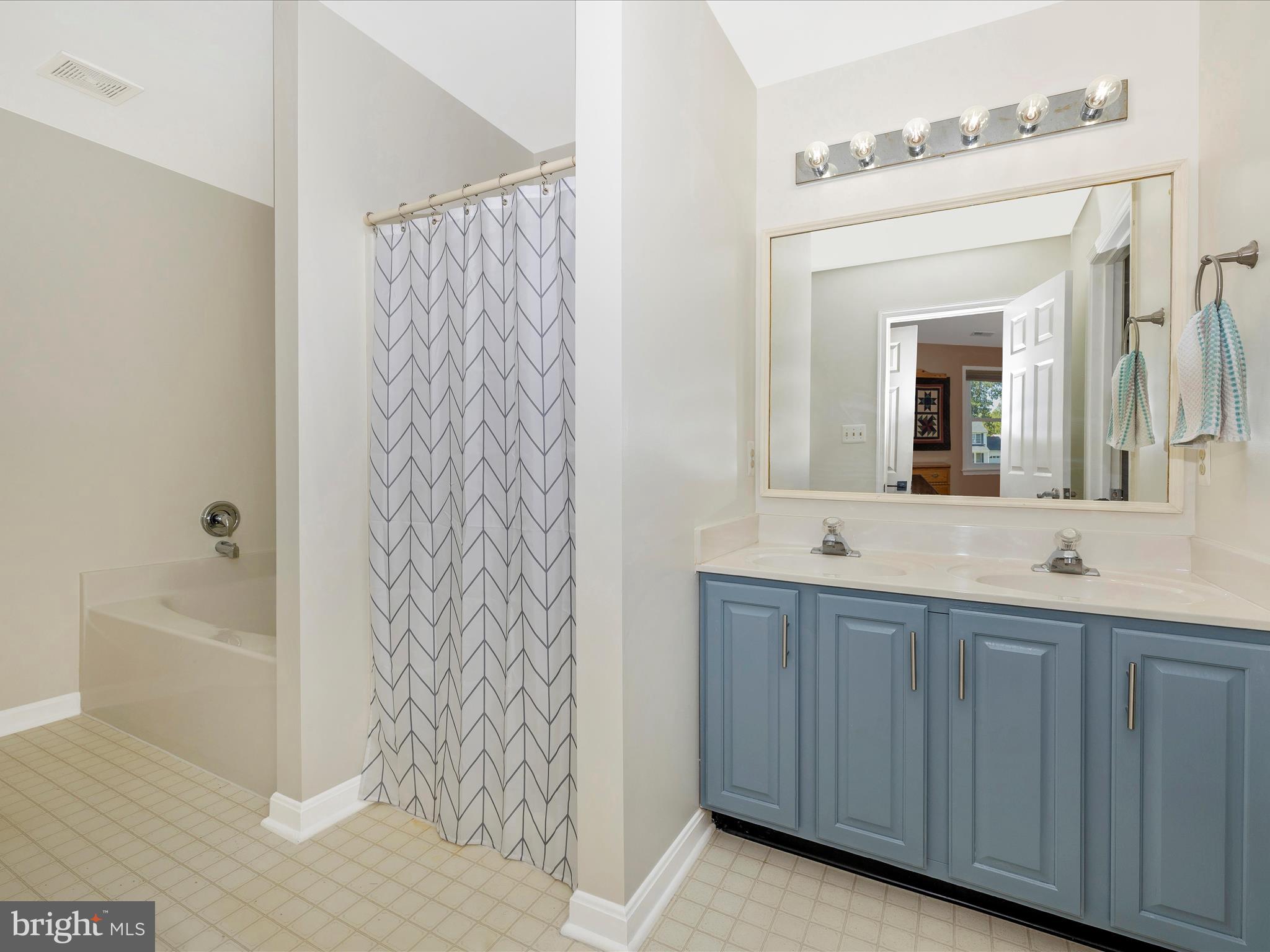 WALNUT POND - Residential