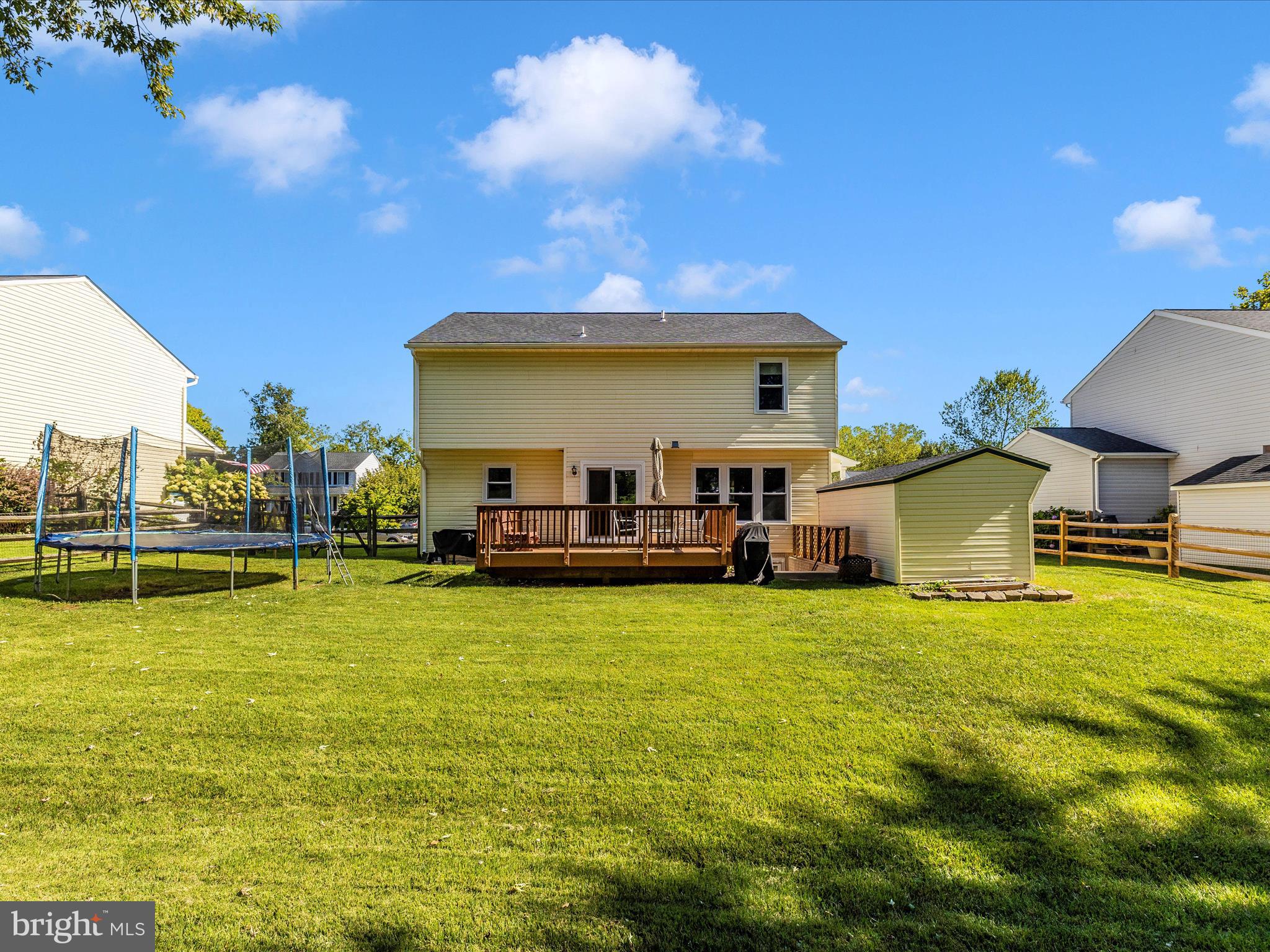 WALNUT POND - Residential
