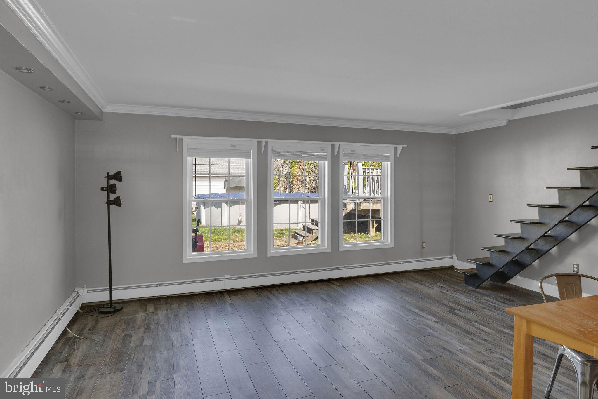 HOLLY HILL - Residential