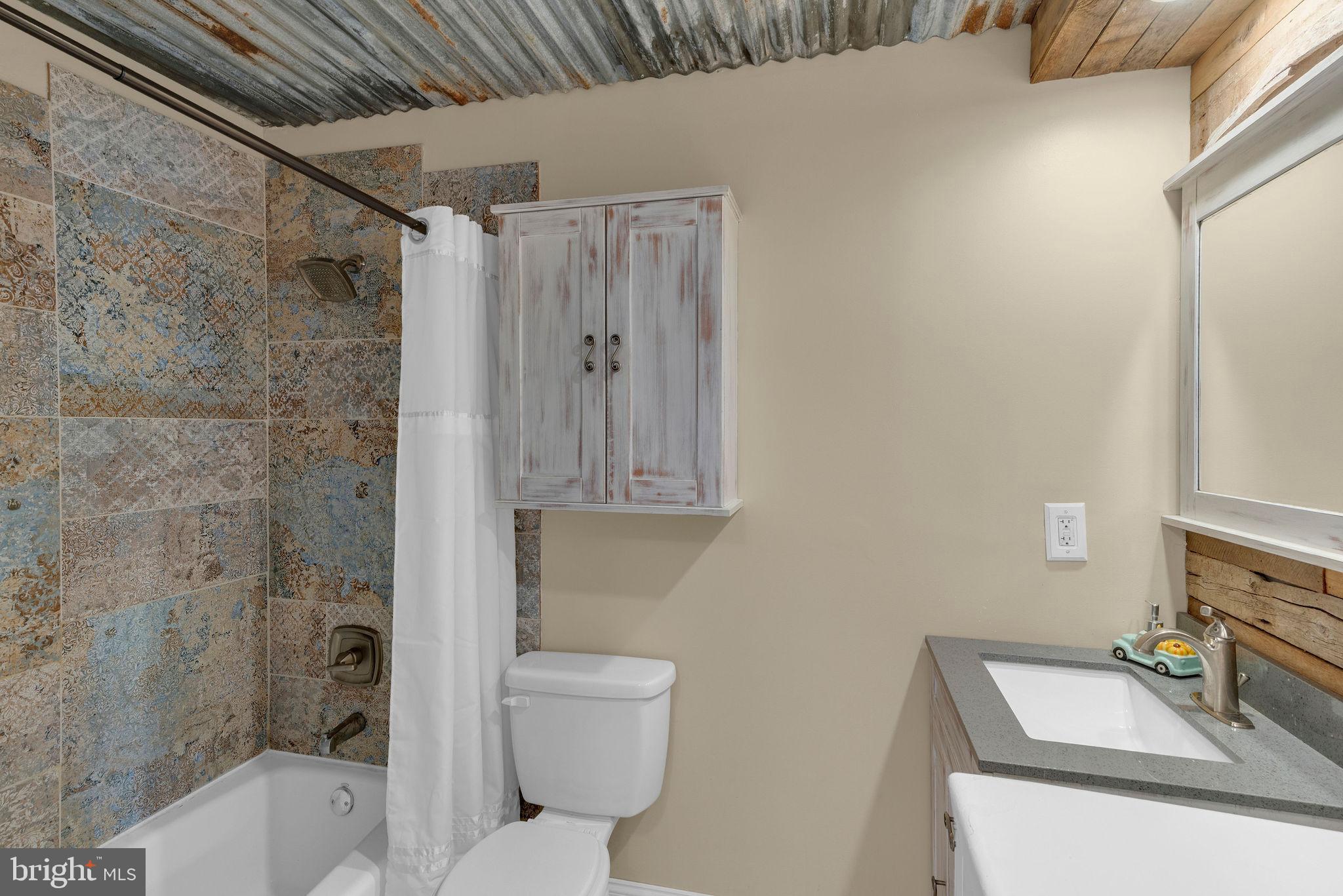 HOLLY HILL - Residential