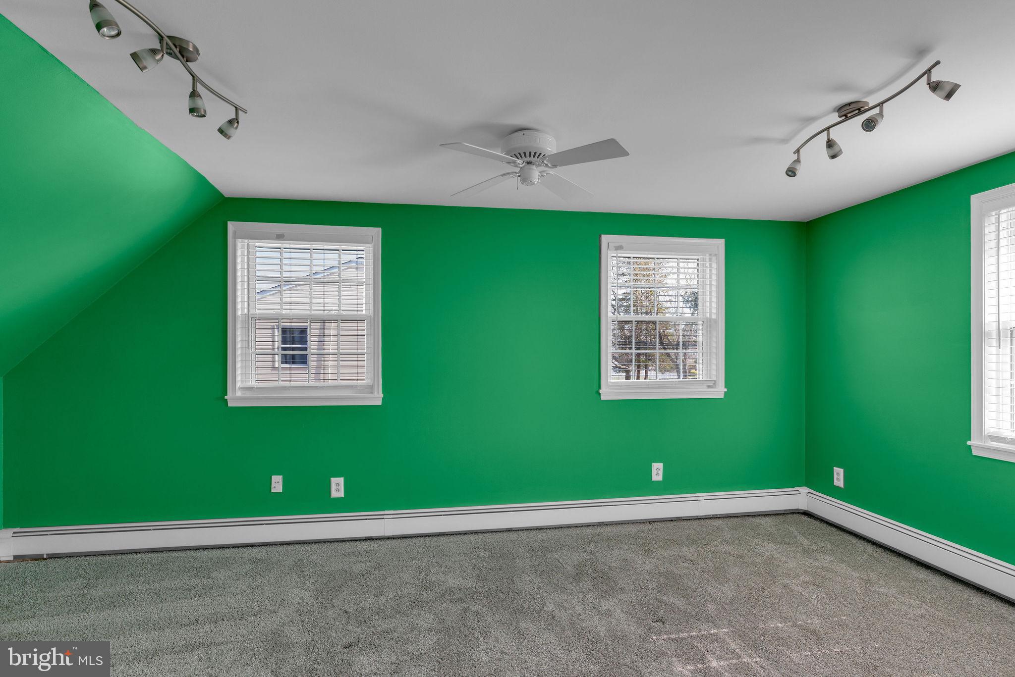 HOLLY HILL - Residential