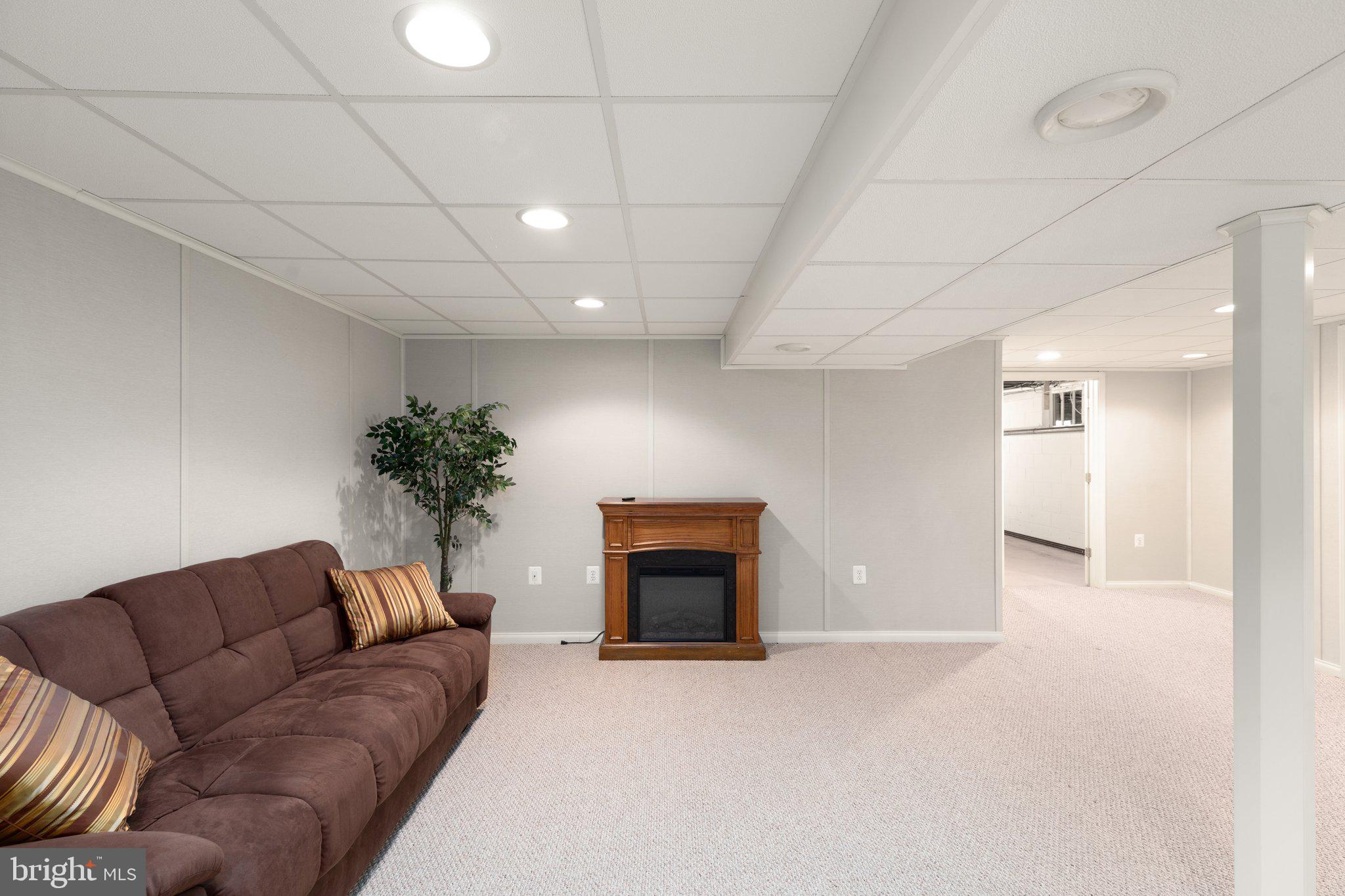 ADAMS HEIGHTS - Residential