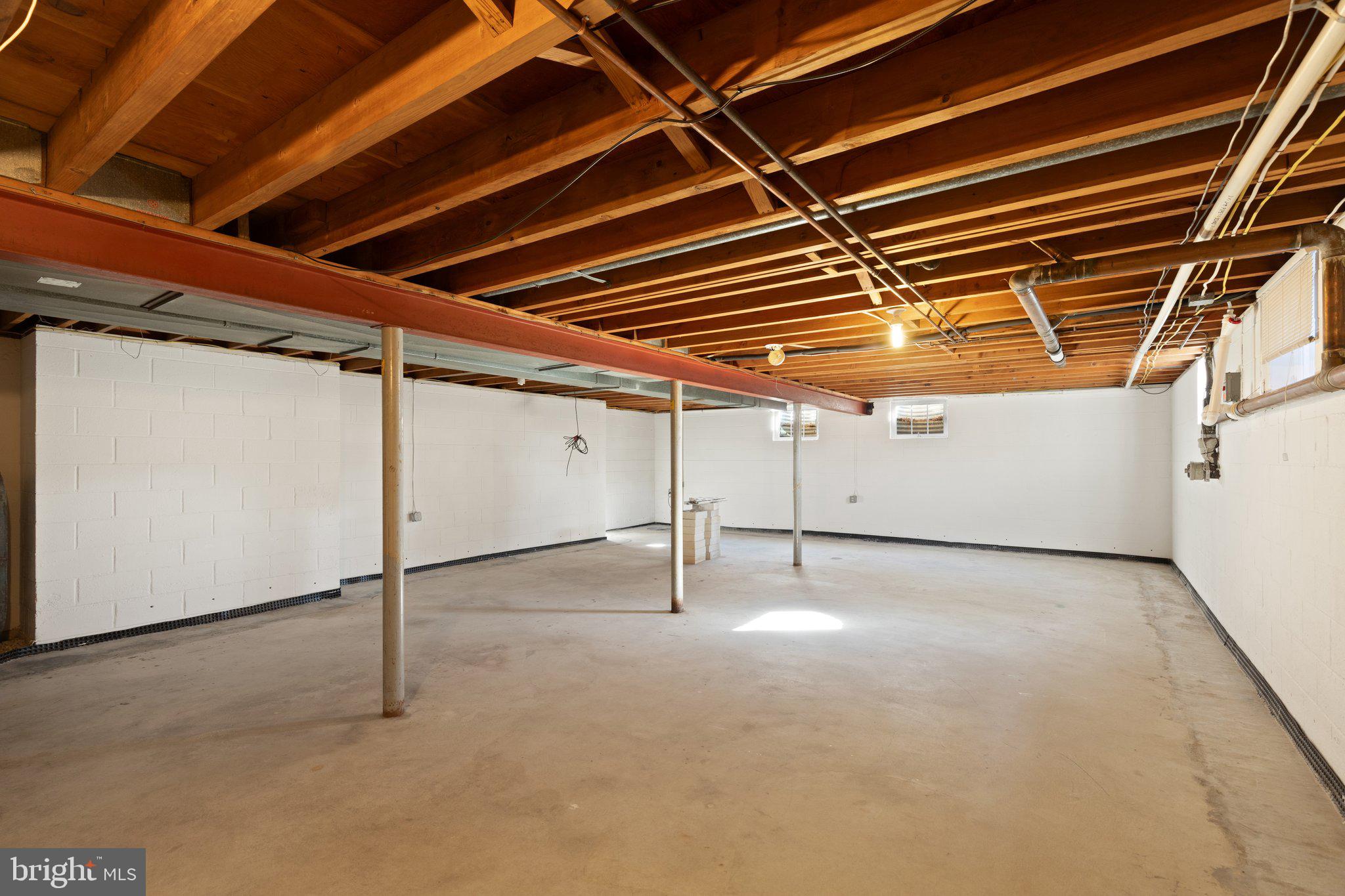 ADAMS HEIGHTS - Residential