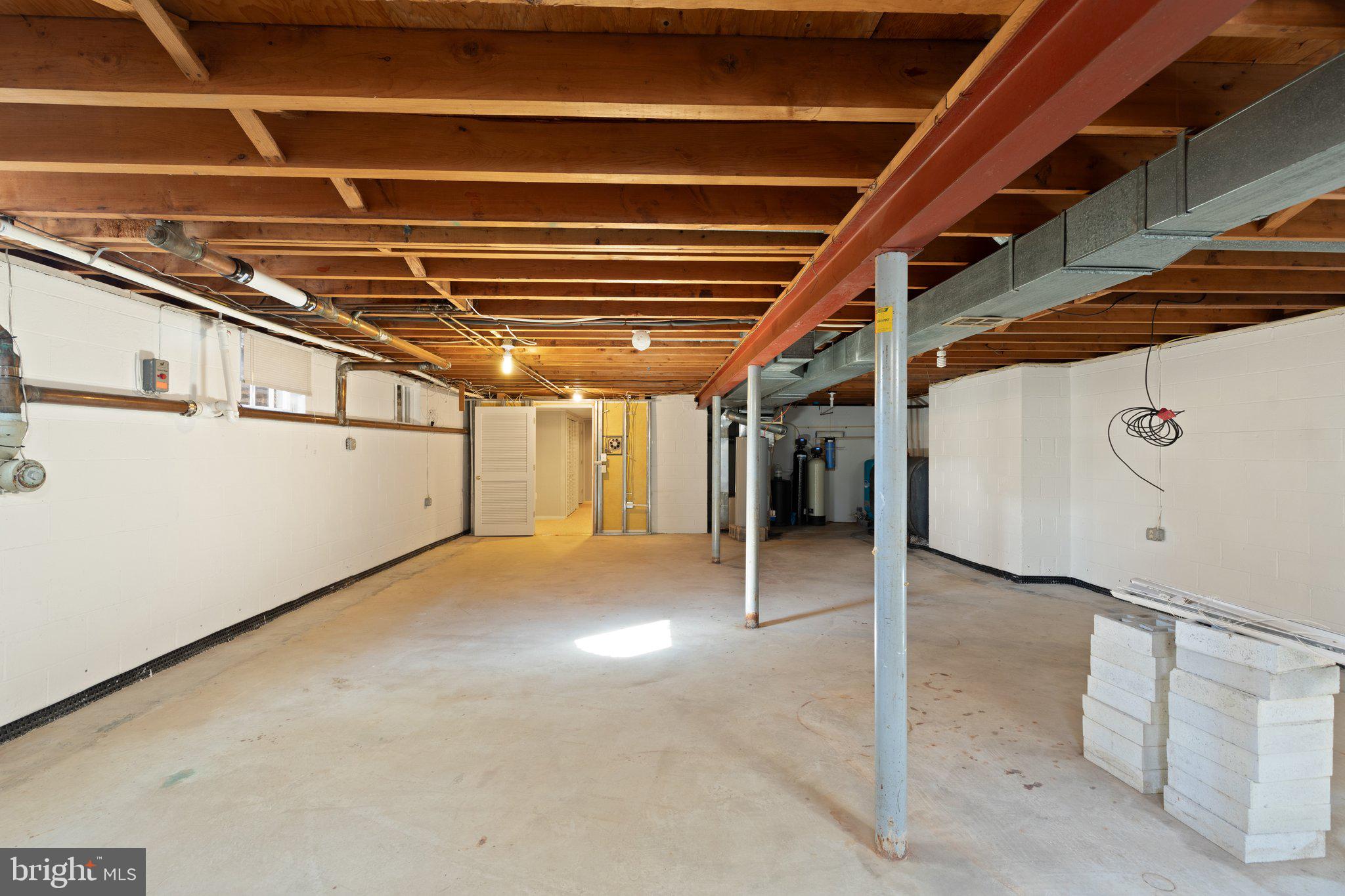 ADAMS HEIGHTS - Residential