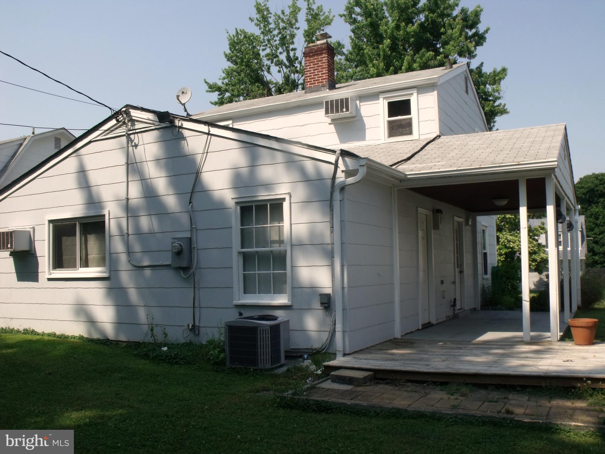 LEEDS - Residential Lease