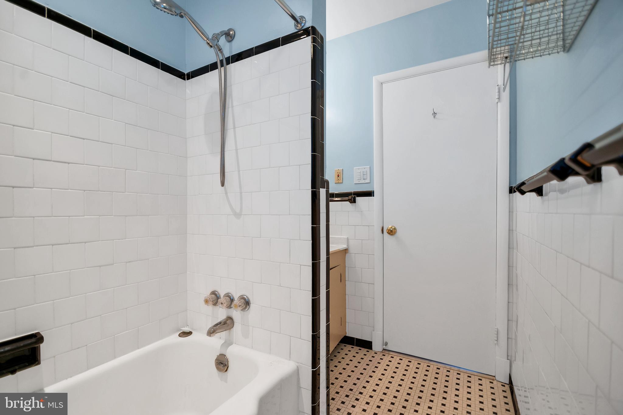 KEEPER HILL - Residential