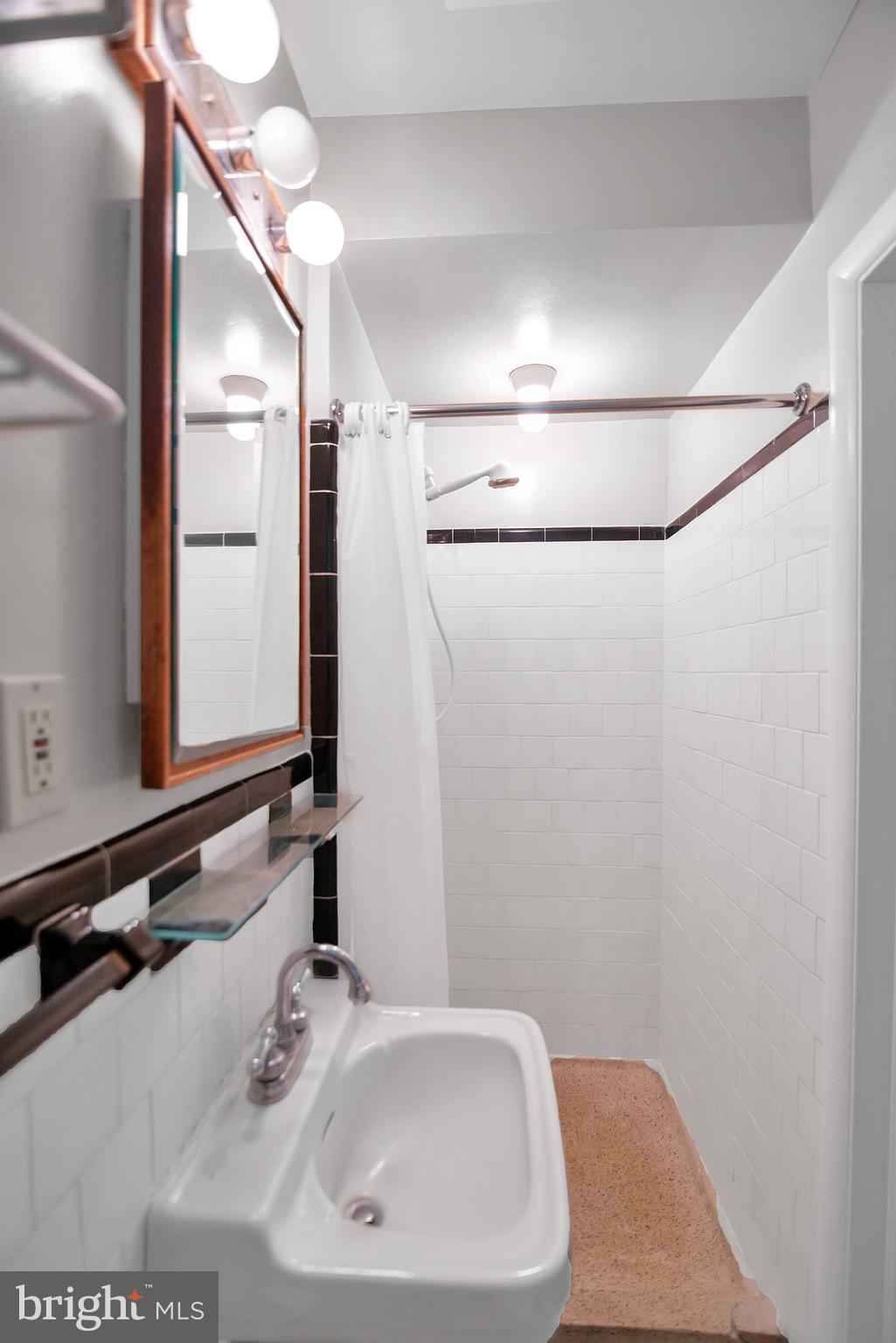 KEEPER HILL - Residential