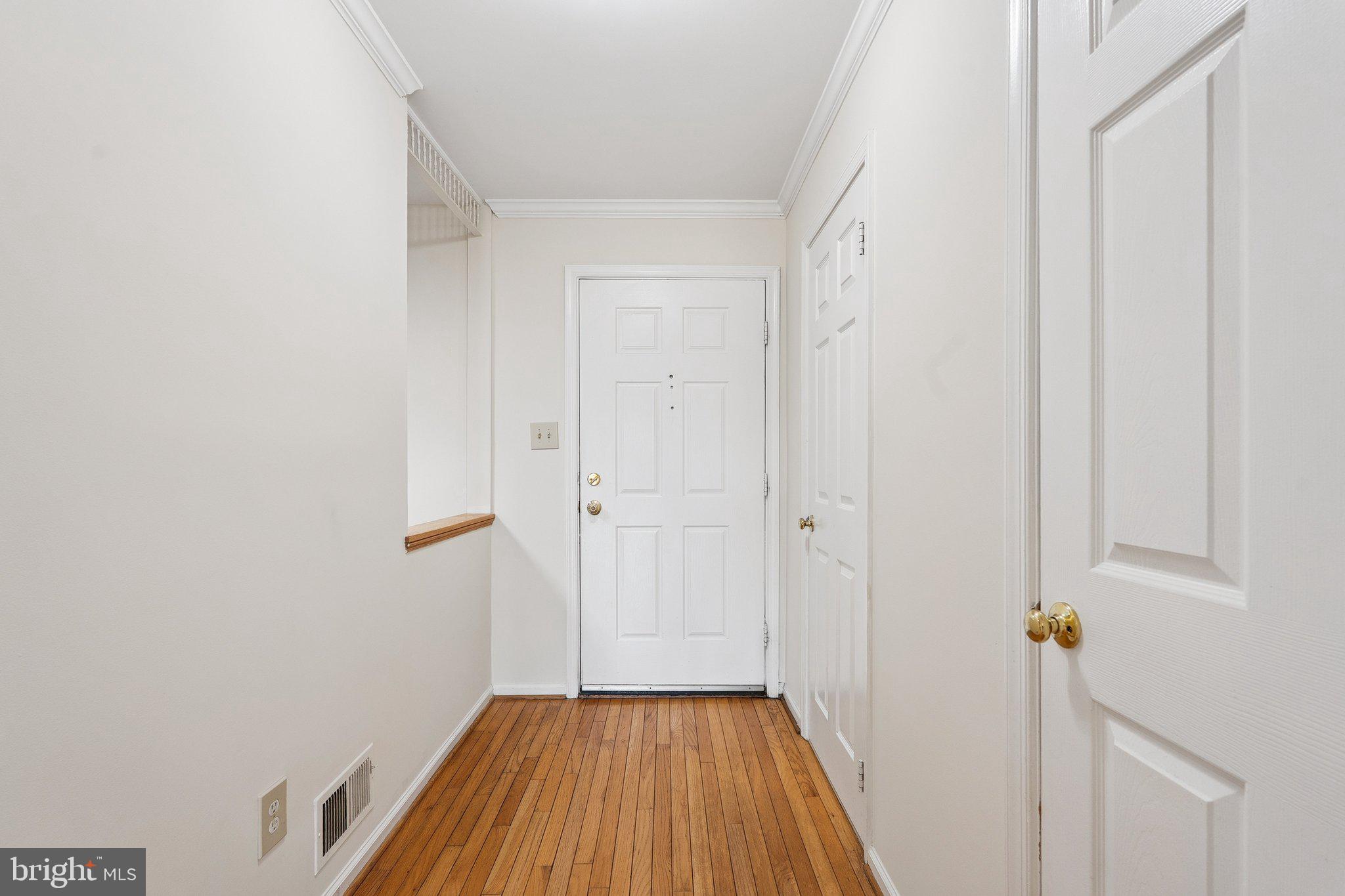 ASHBURN VILLAGE - Residential Lease