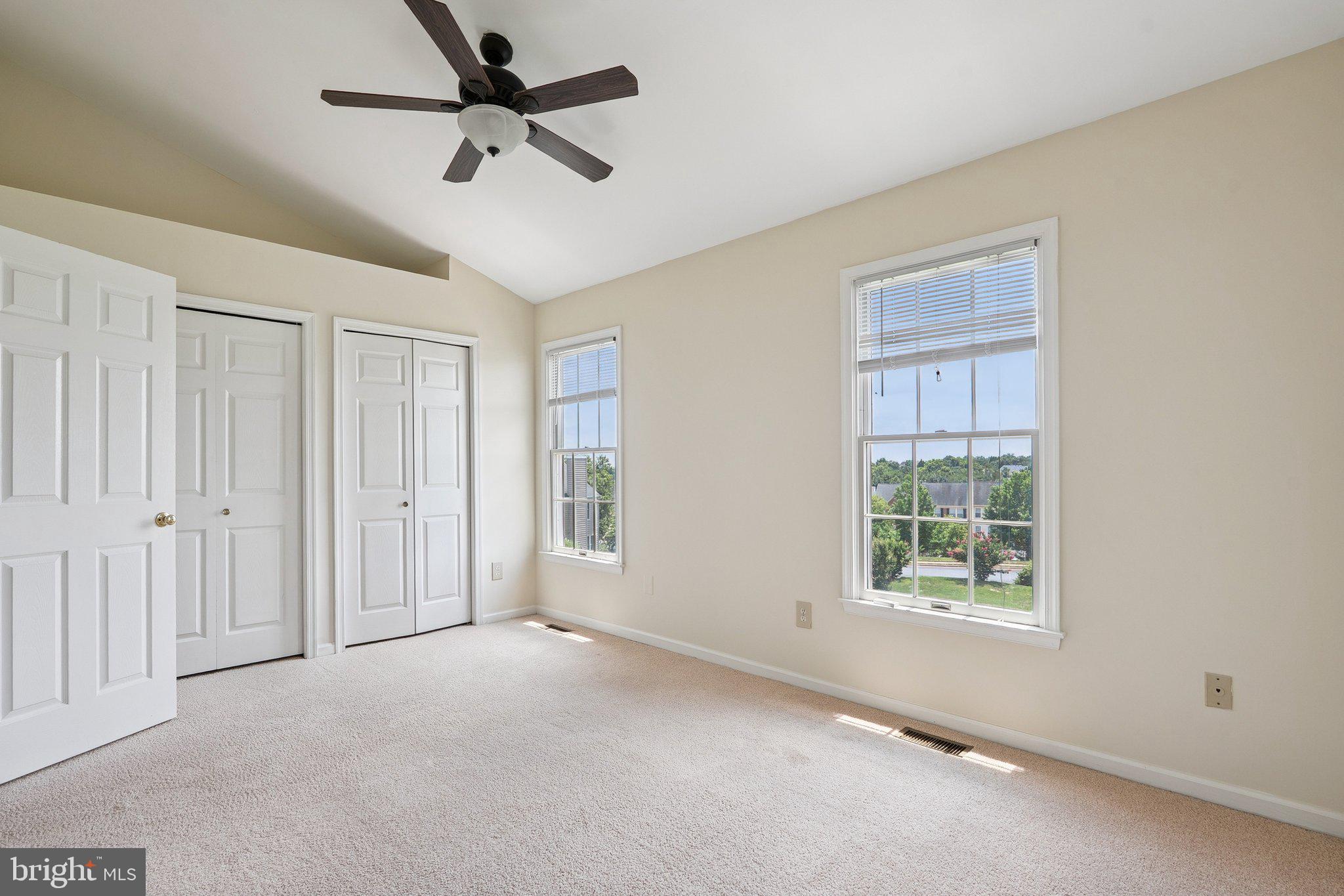 ASHBURN VILLAGE - Residential Lease