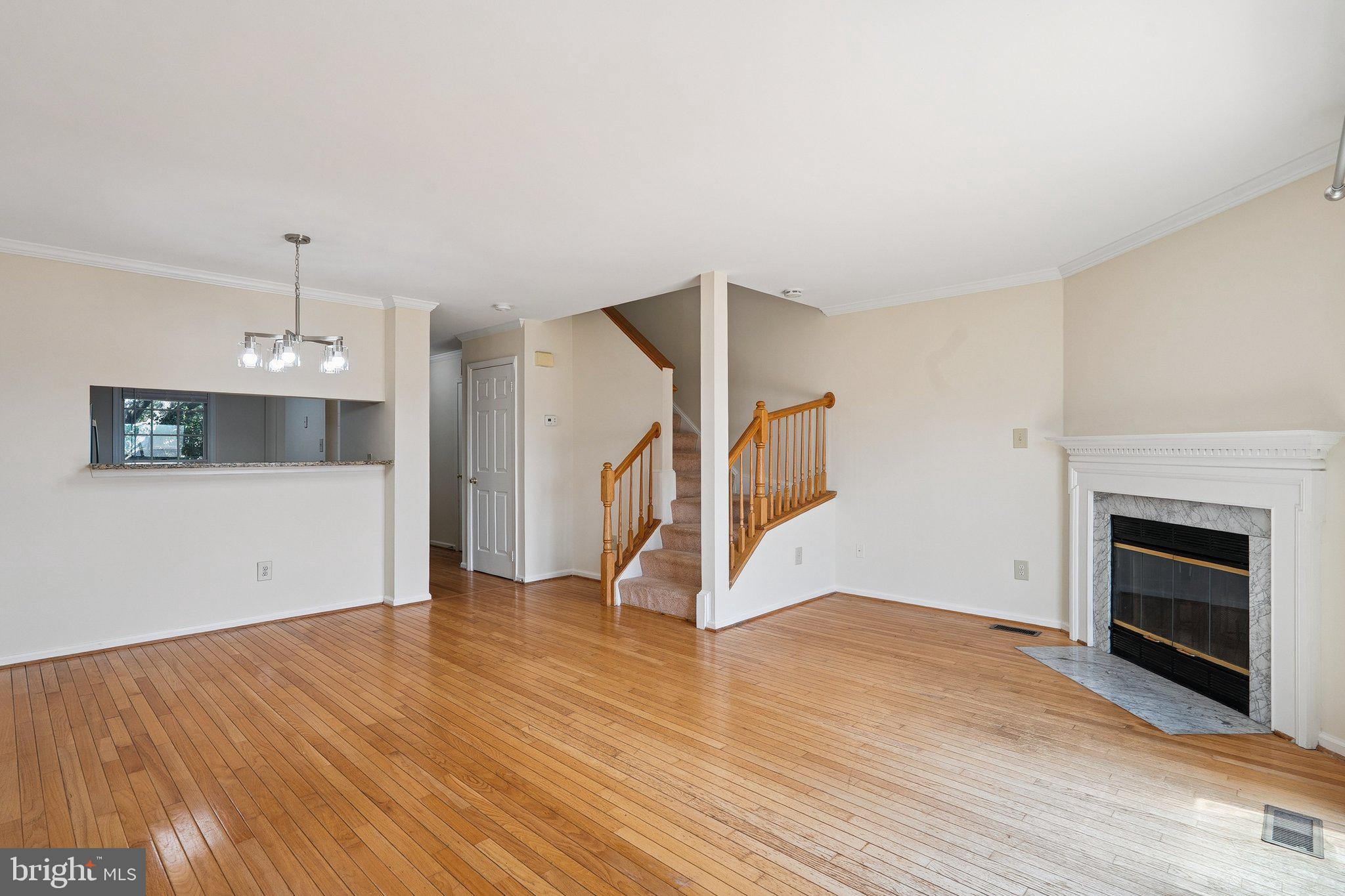 ASHBURN VILLAGE - Residential Lease