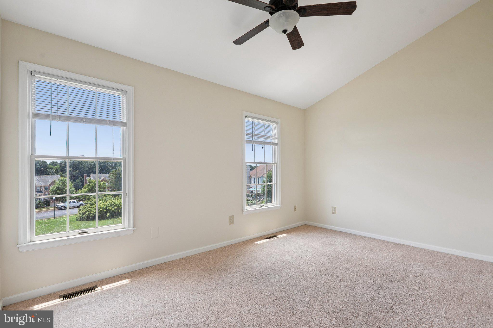 ASHBURN VILLAGE - Residential Lease