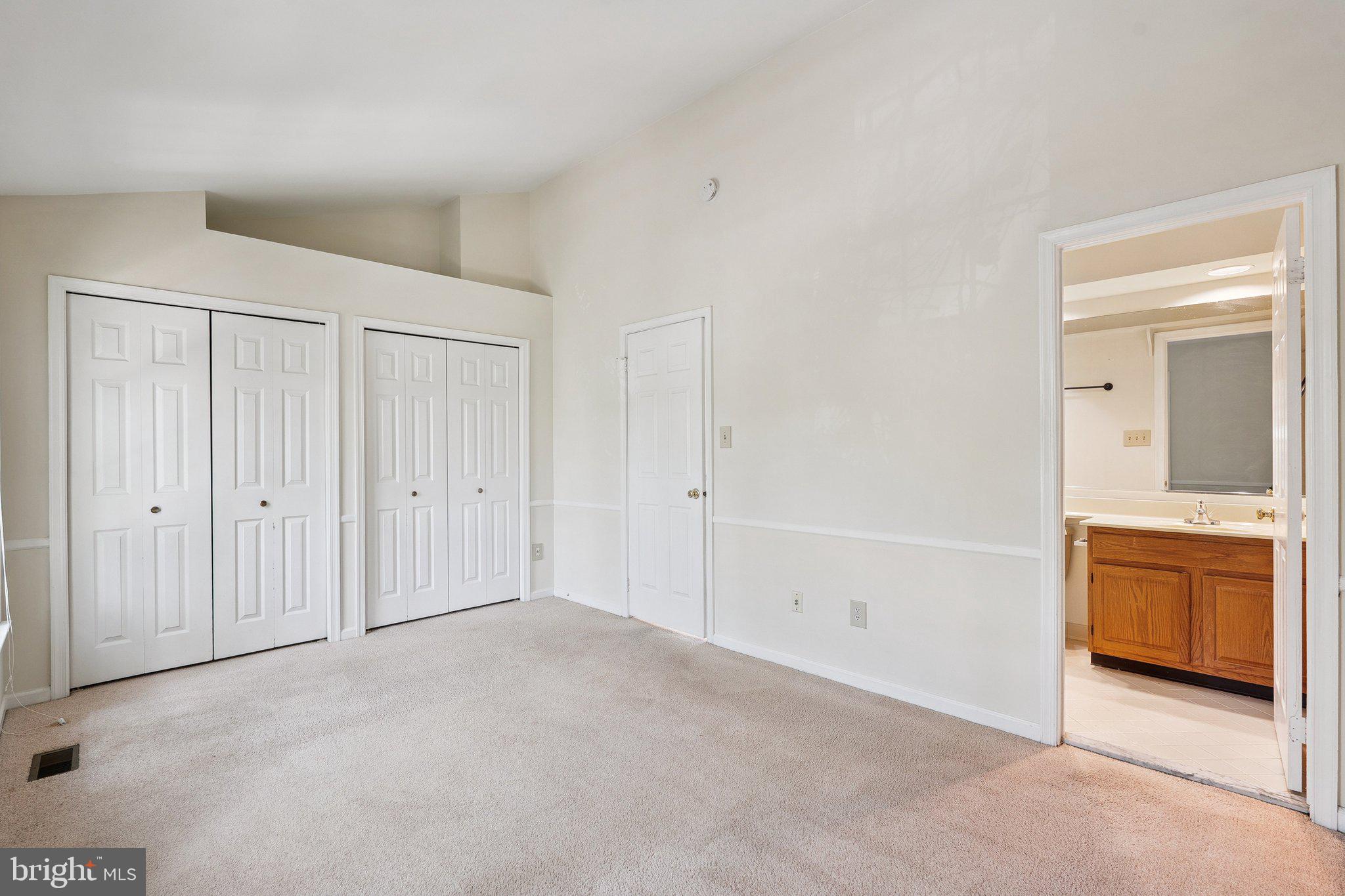 ASHBURN VILLAGE - Residential Lease