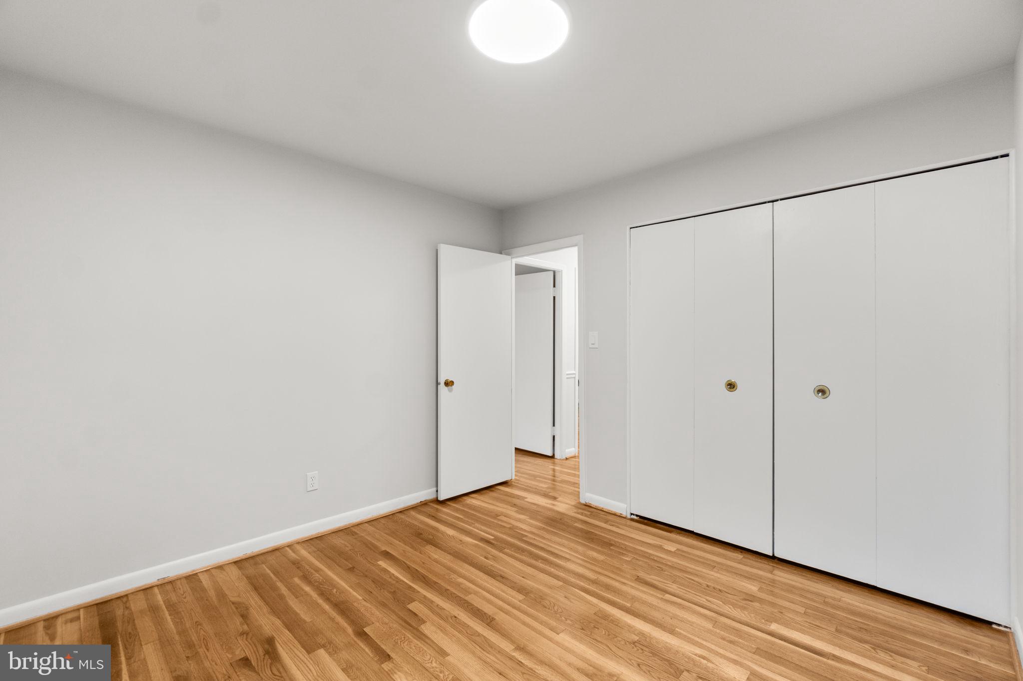 WOODBRIDGE VALLEY - Residential