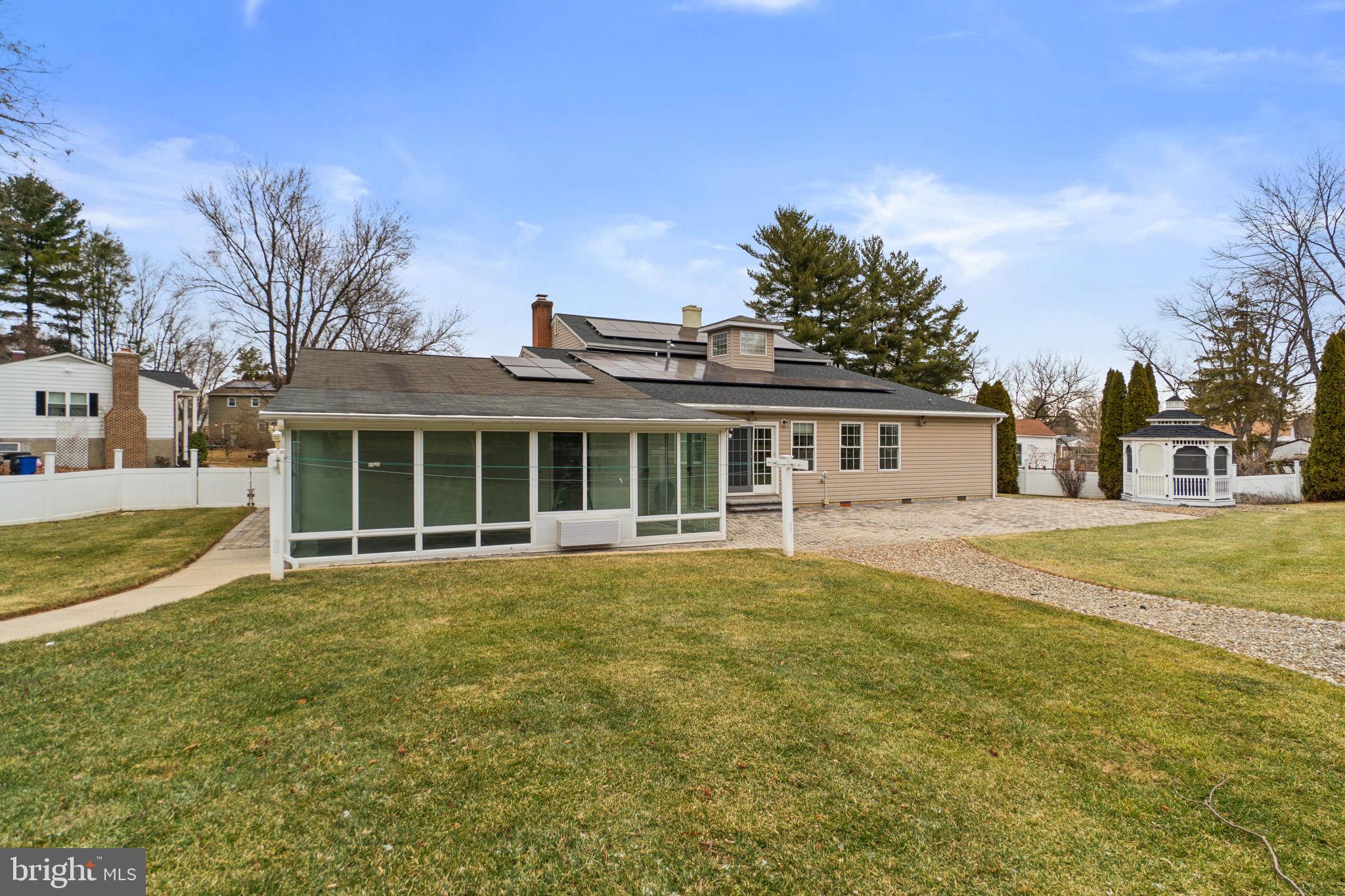 WOODBRIDGE VALLEY - Residential