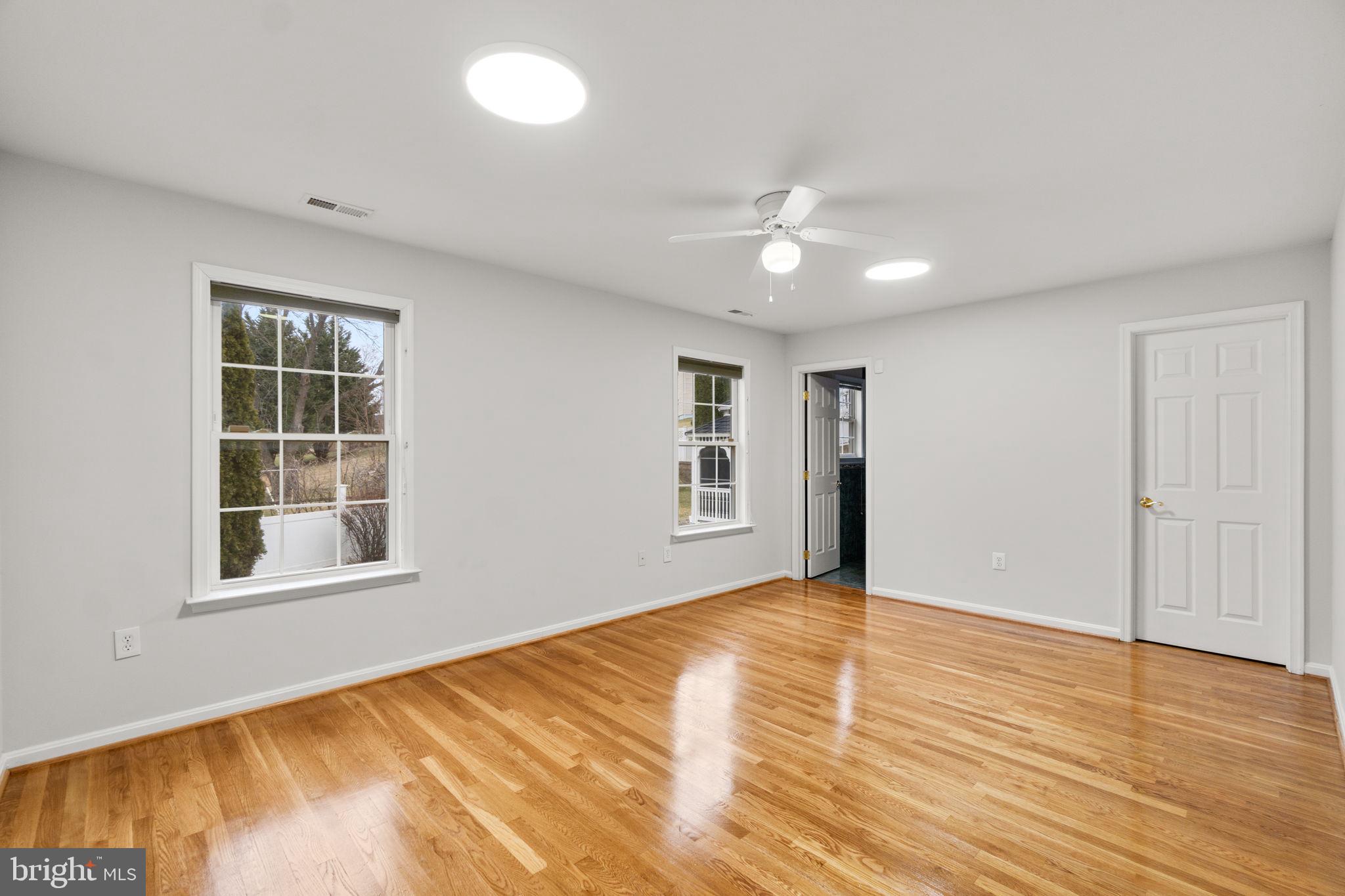 WOODBRIDGE VALLEY - Residential