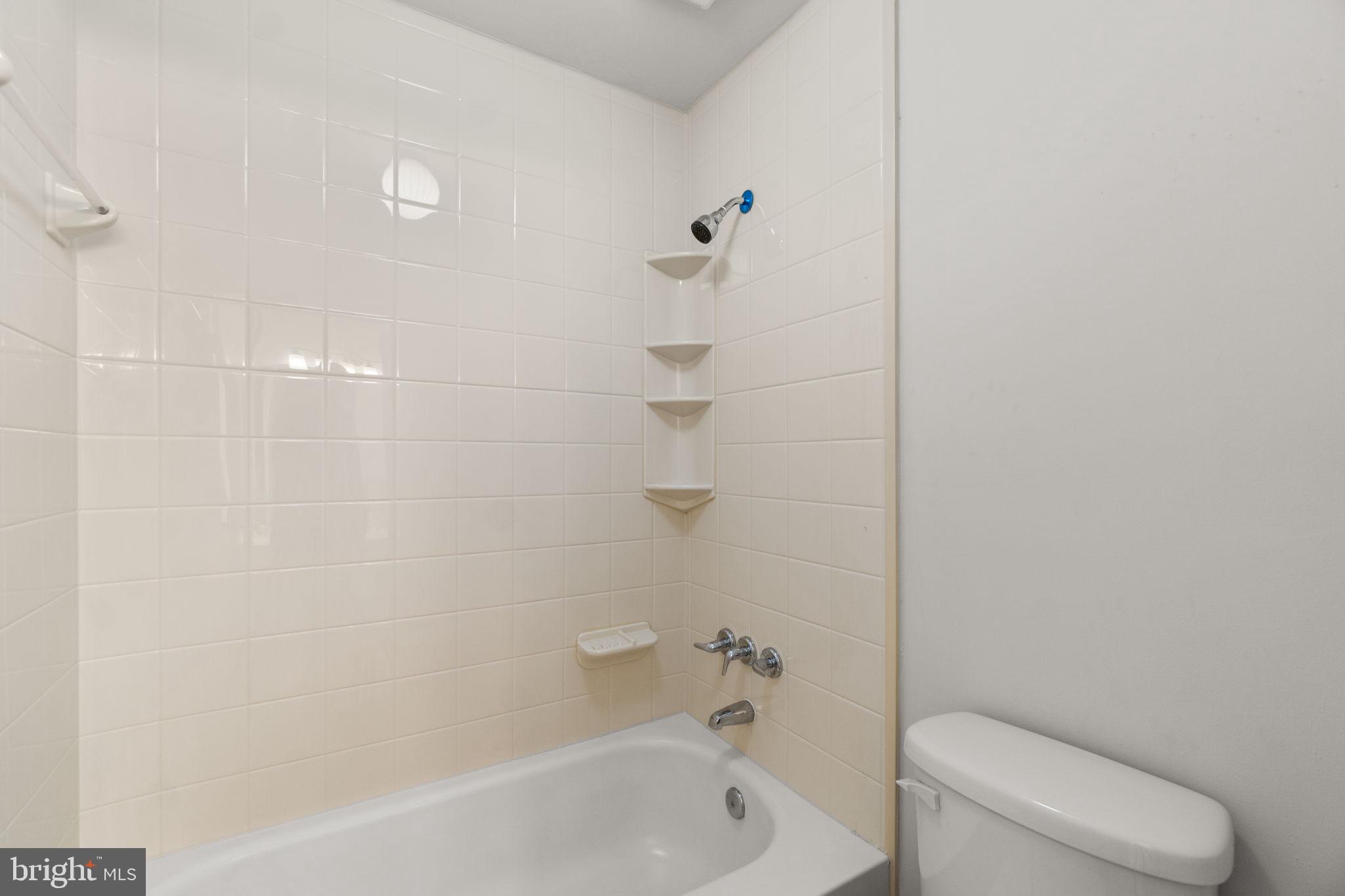 WOODBRIDGE VALLEY - Residential