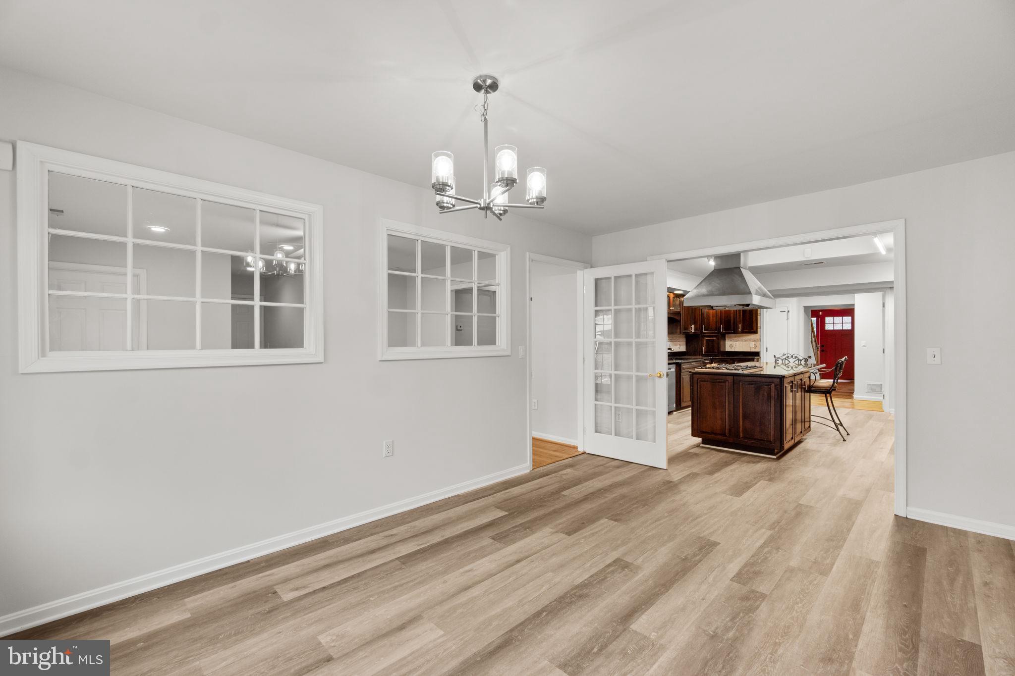 WOODBRIDGE VALLEY - Residential