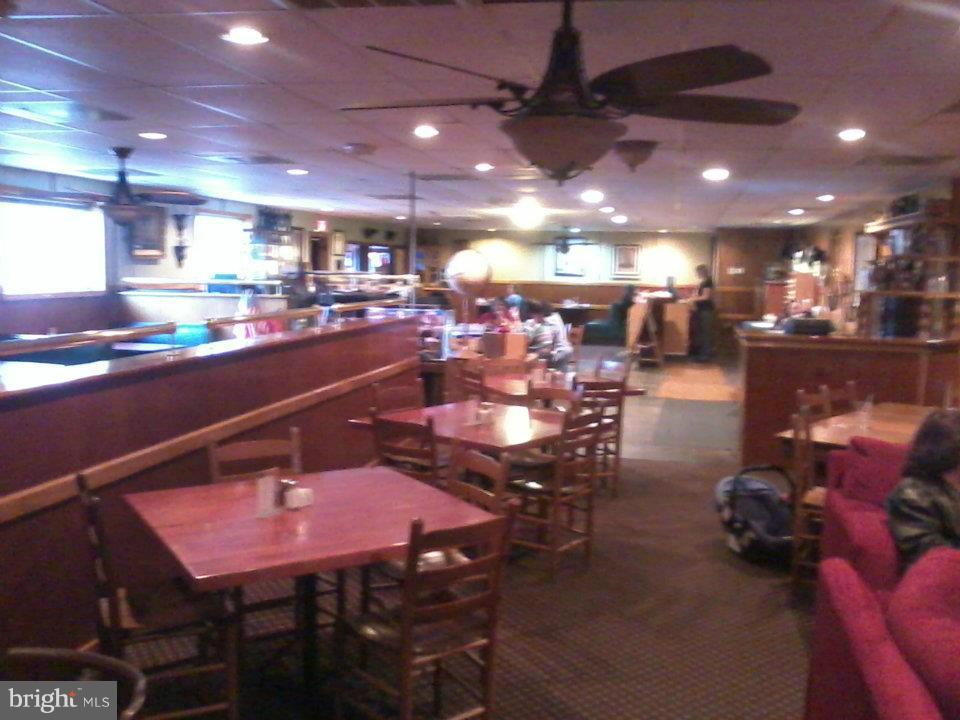 FRONT ROYAL & RIVERTON IMPROVEMENT CO. - Commercial Lease