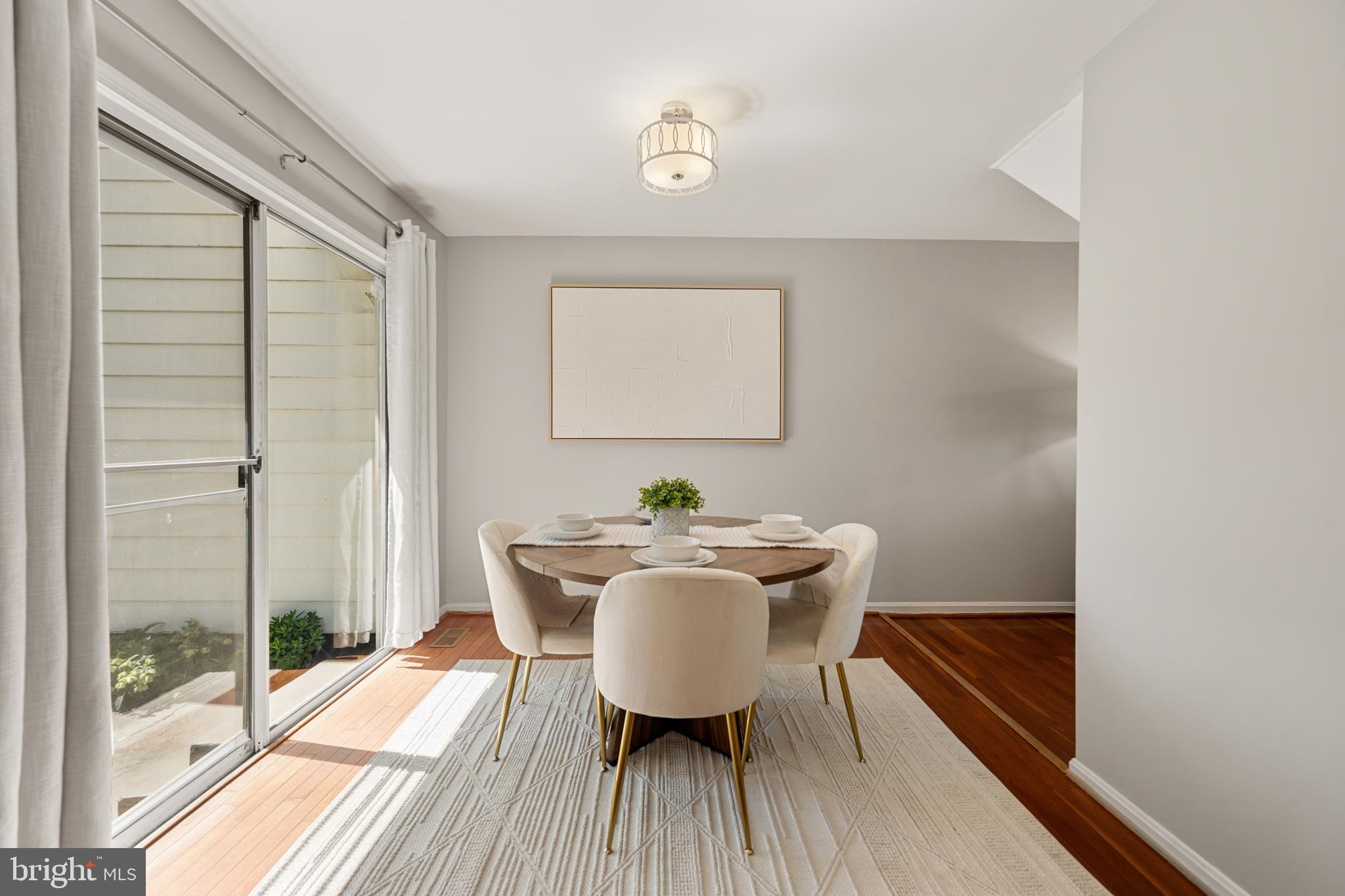 HANSON OAKS - Residential