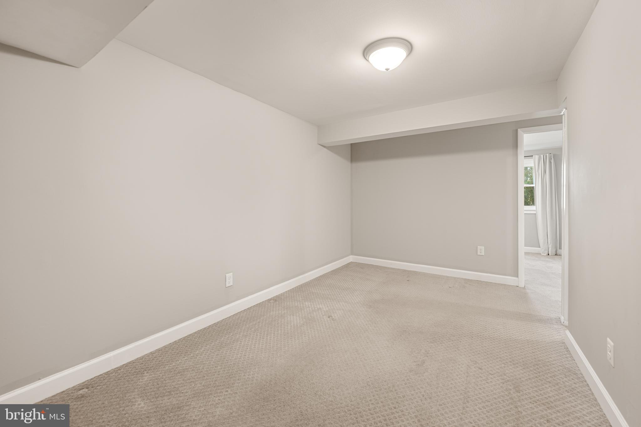 HANSON OAKS - Residential