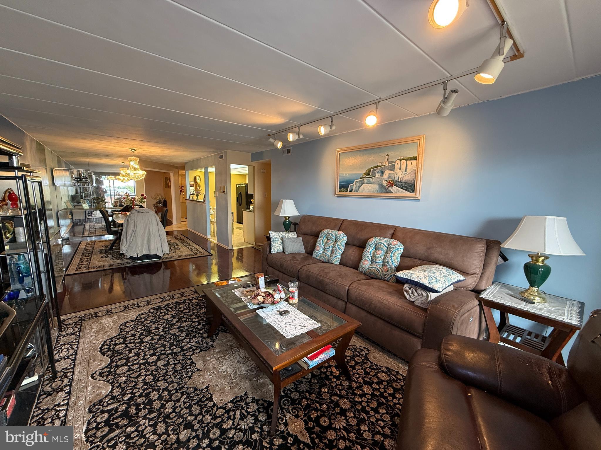 DORAL I - Residential