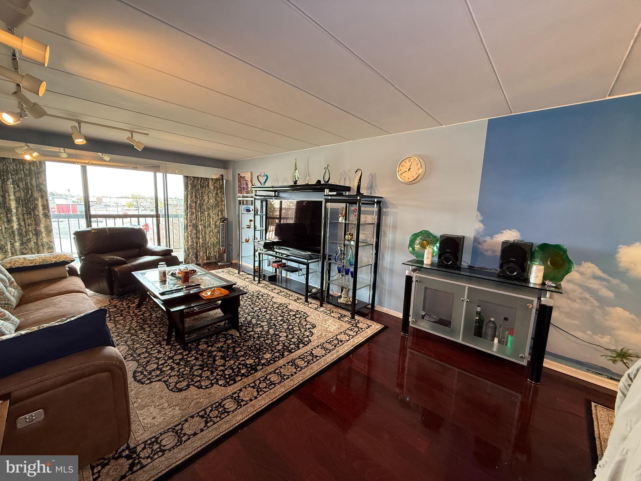 DORAL I - Residential