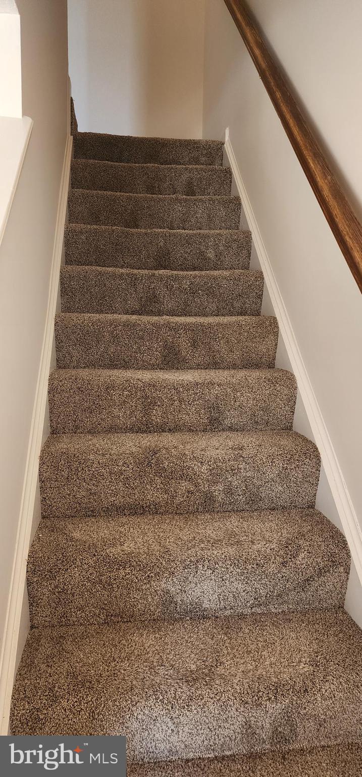 COVENTRY CREEK - Residential Lease