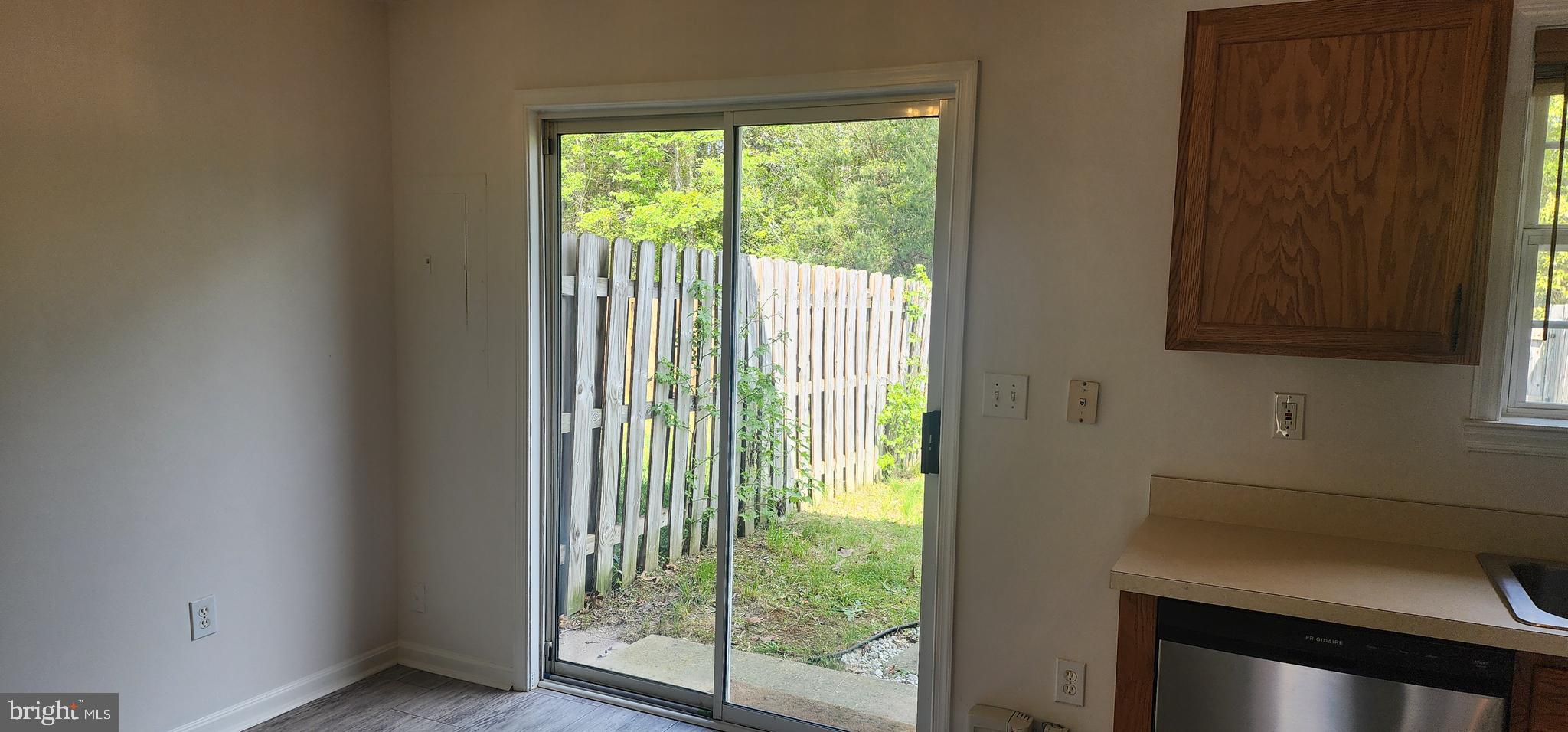 COVENTRY CREEK - Residential Lease