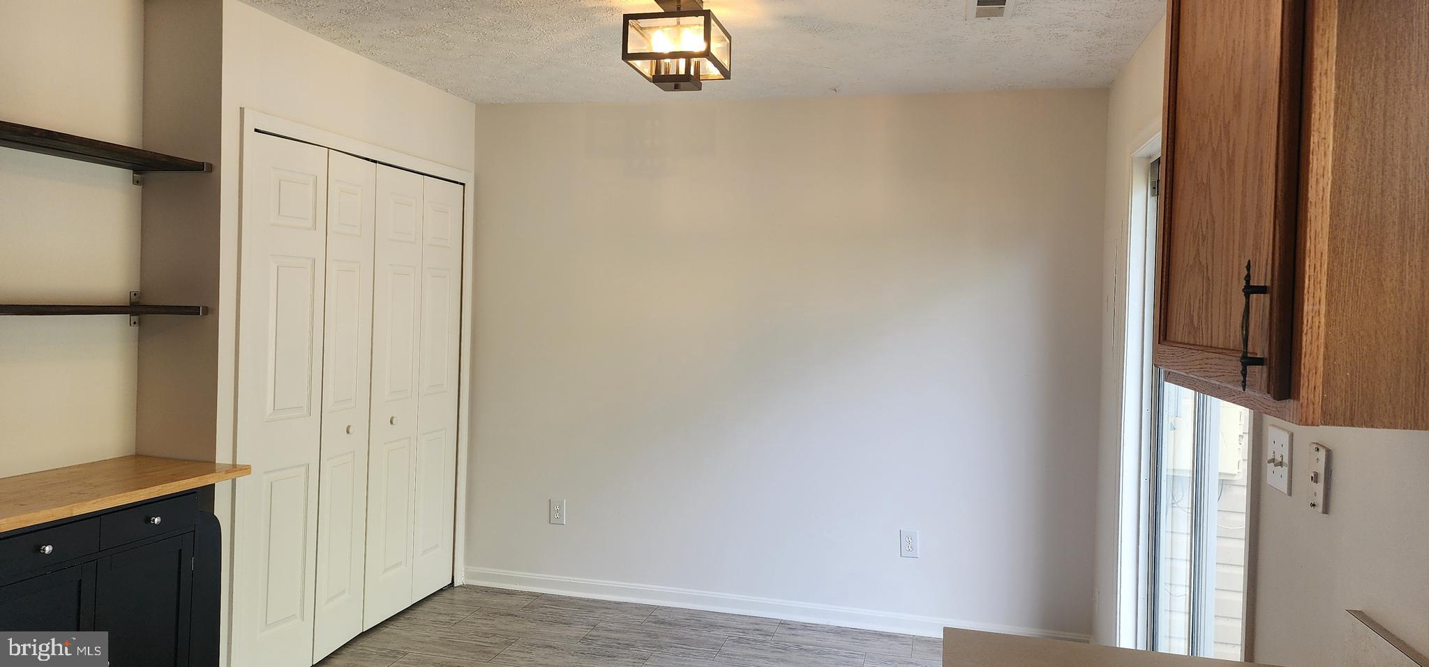 COVENTRY CREEK - Residential Lease