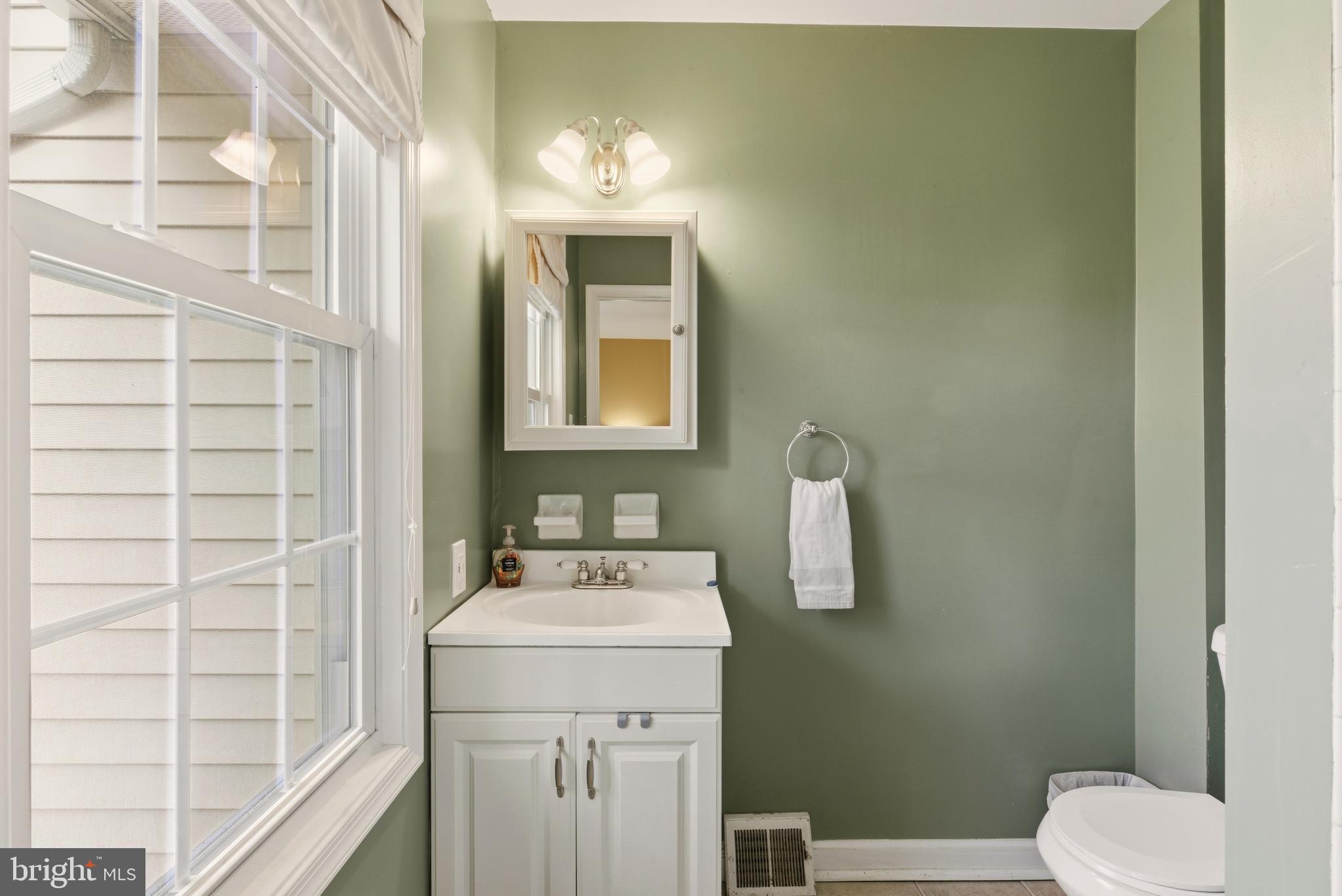 BEAVER RUN KNOLL - Residential