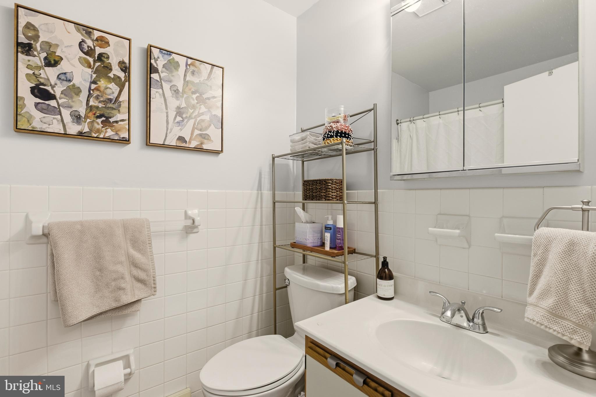 BEAVER RUN KNOLL - Residential