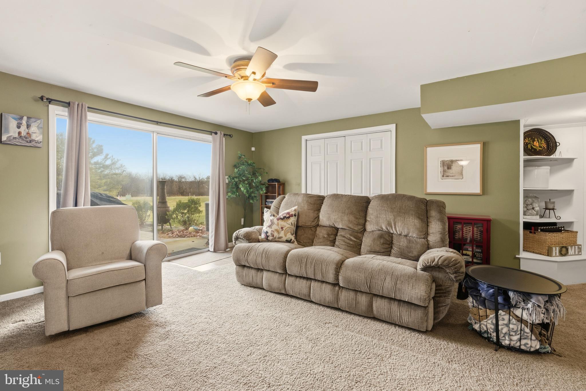 BEAVER RUN KNOLL - Residential