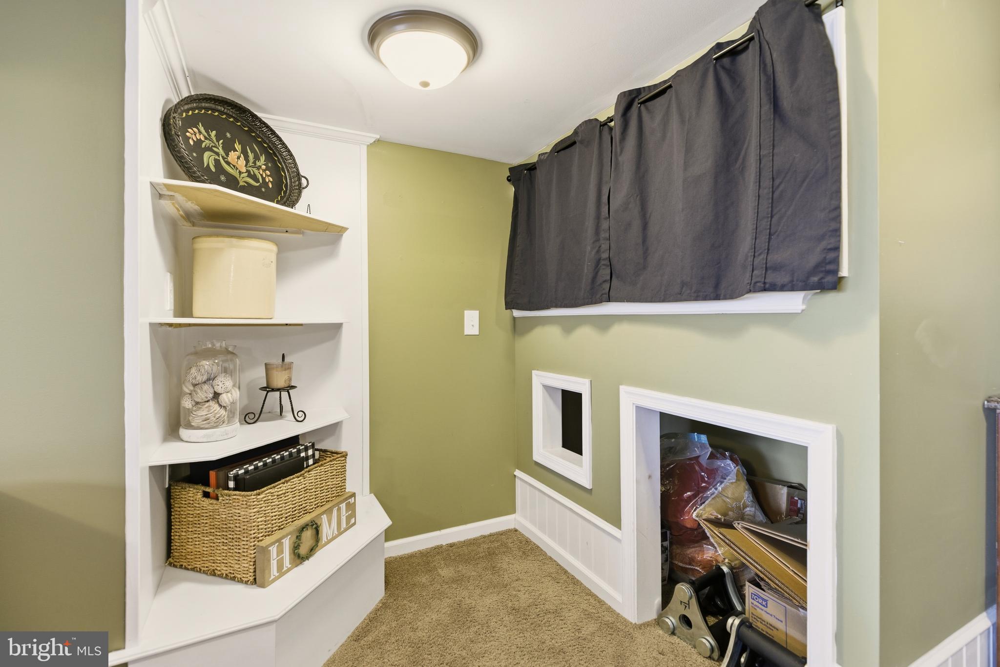 BEAVER RUN KNOLL - Residential