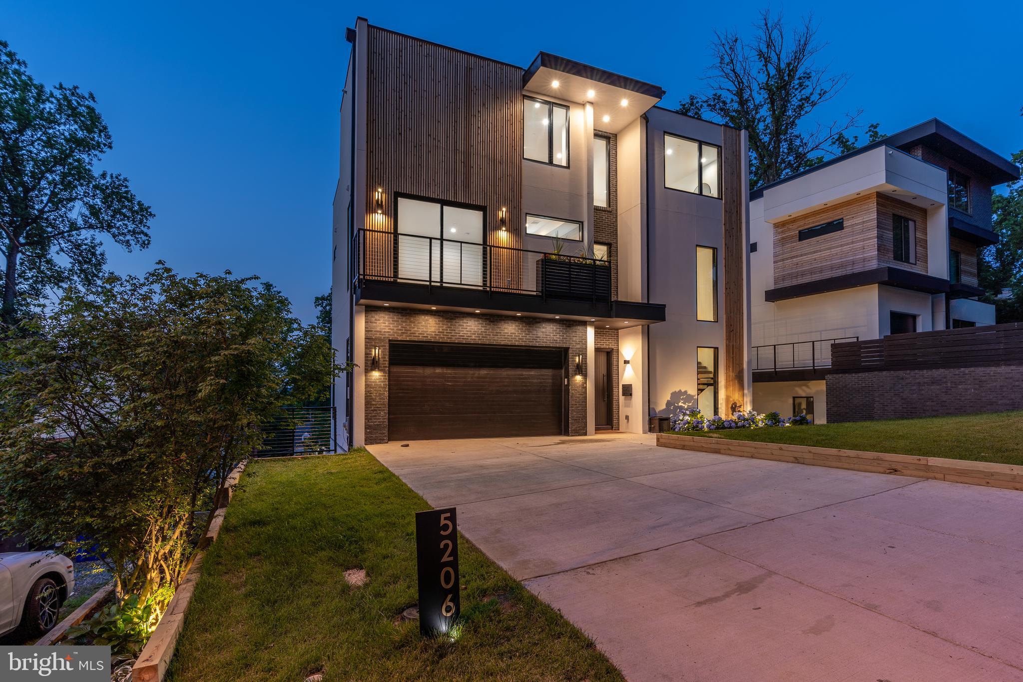 MAPLEWOOD - Residential