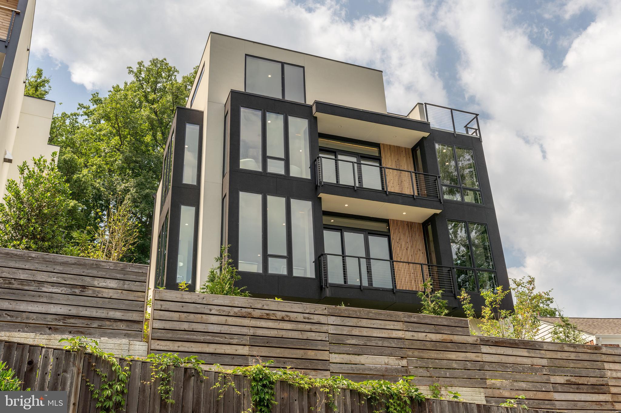 MAPLEWOOD - Residential