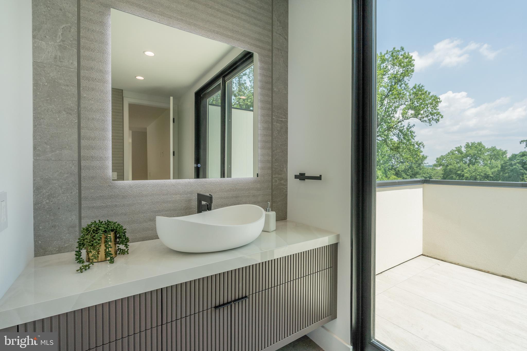 MAPLEWOOD - Residential