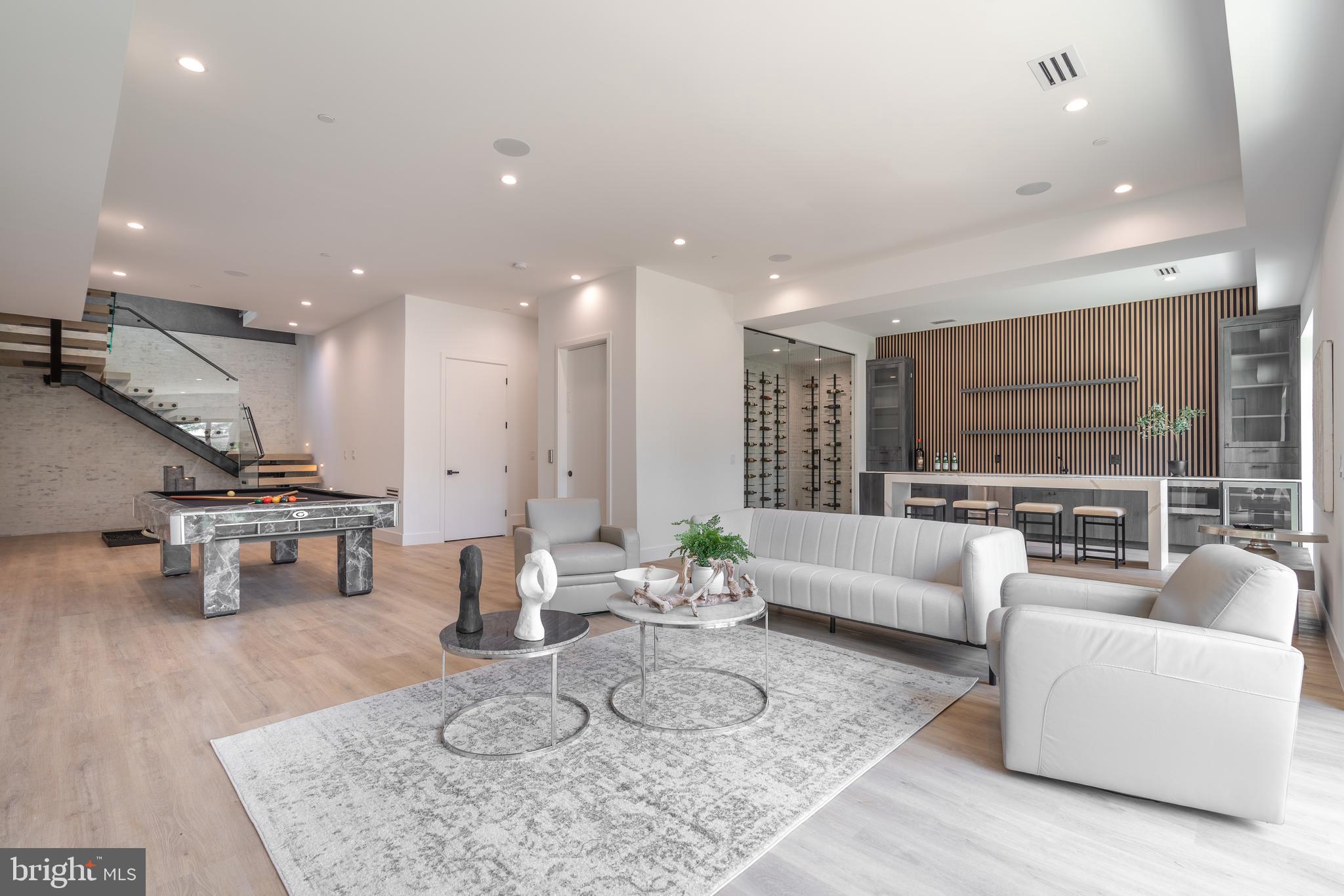 MAPLEWOOD - Residential