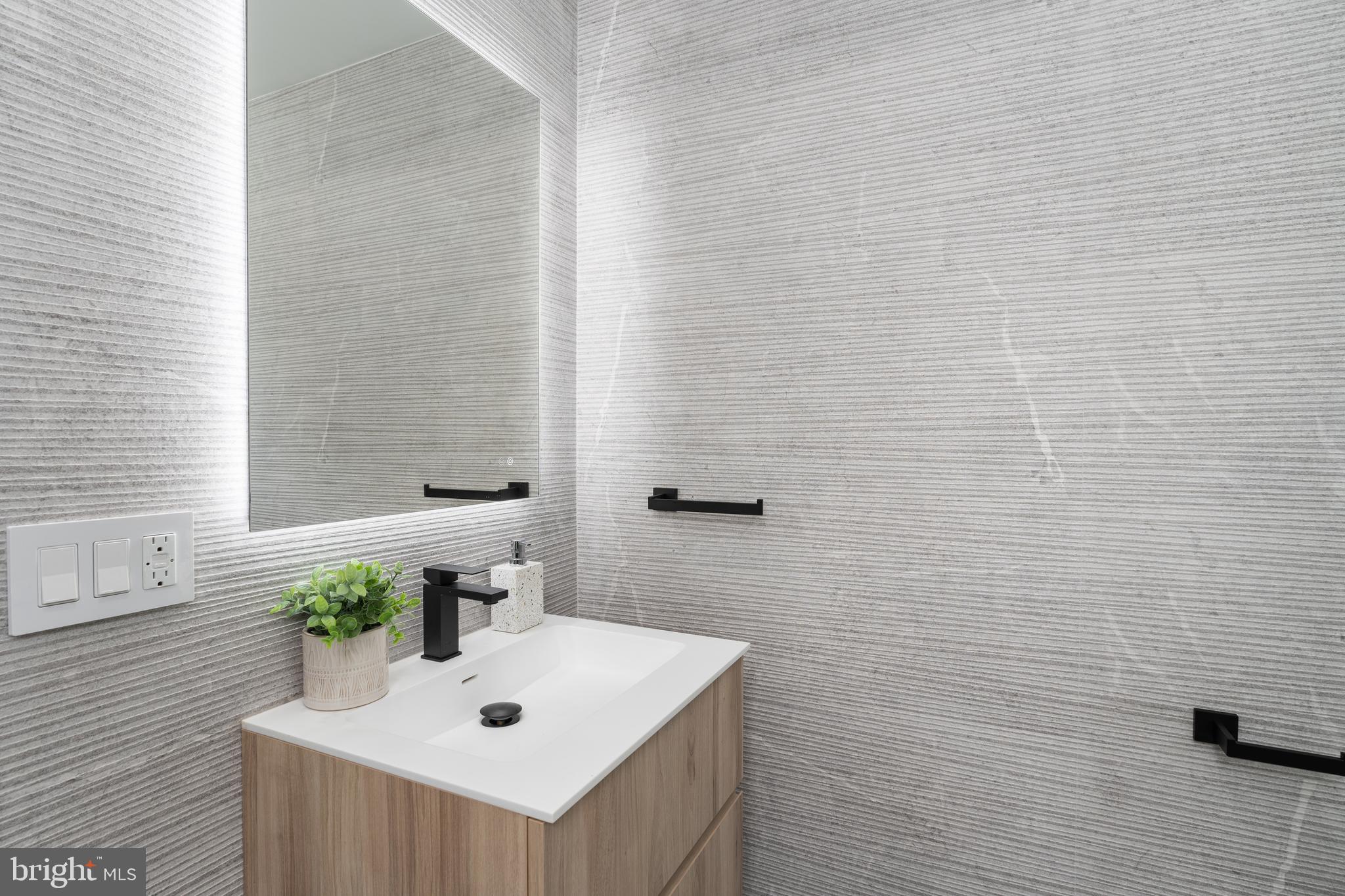 MAPLEWOOD - Residential