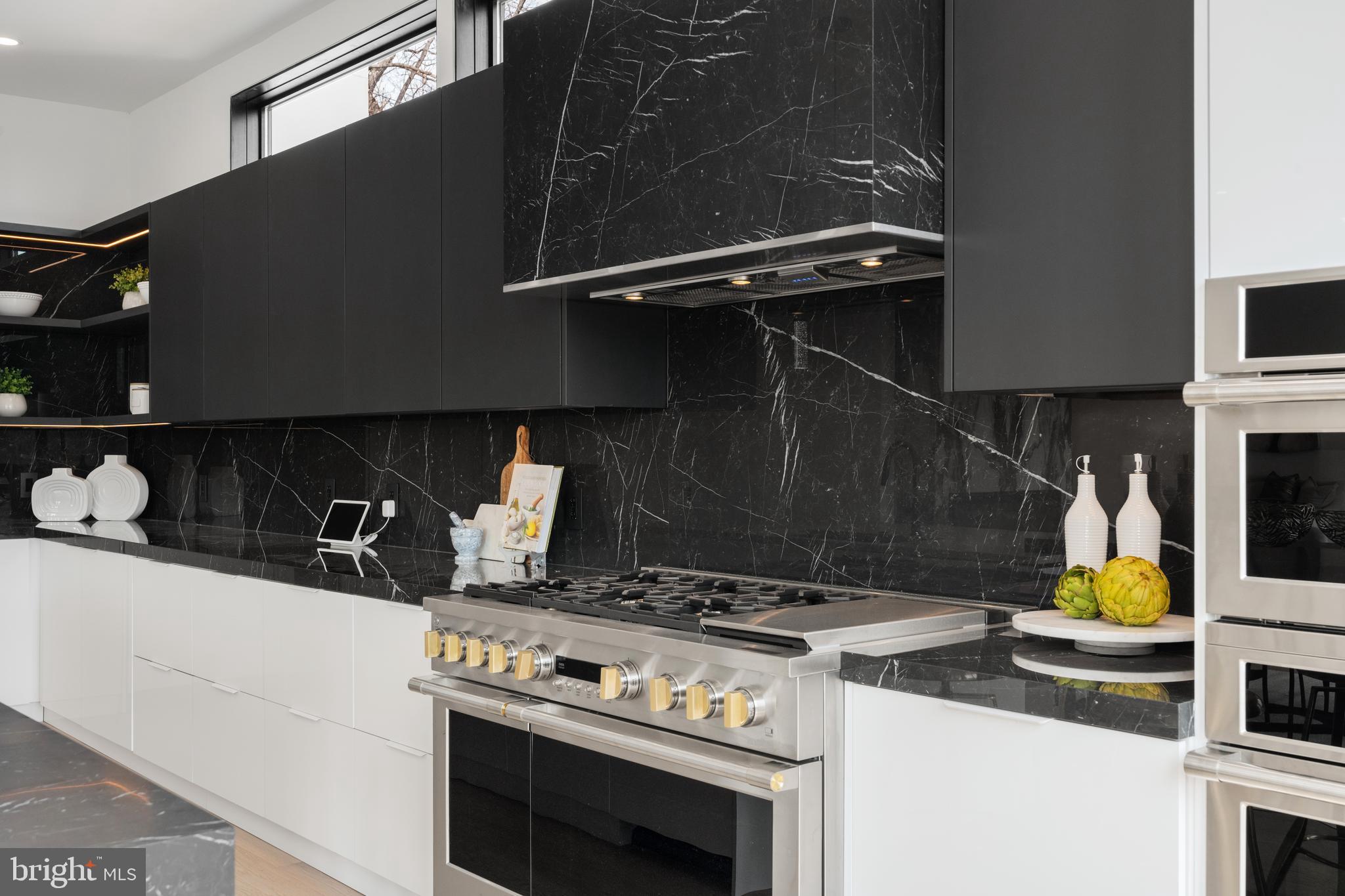 MAPLEWOOD - Residential