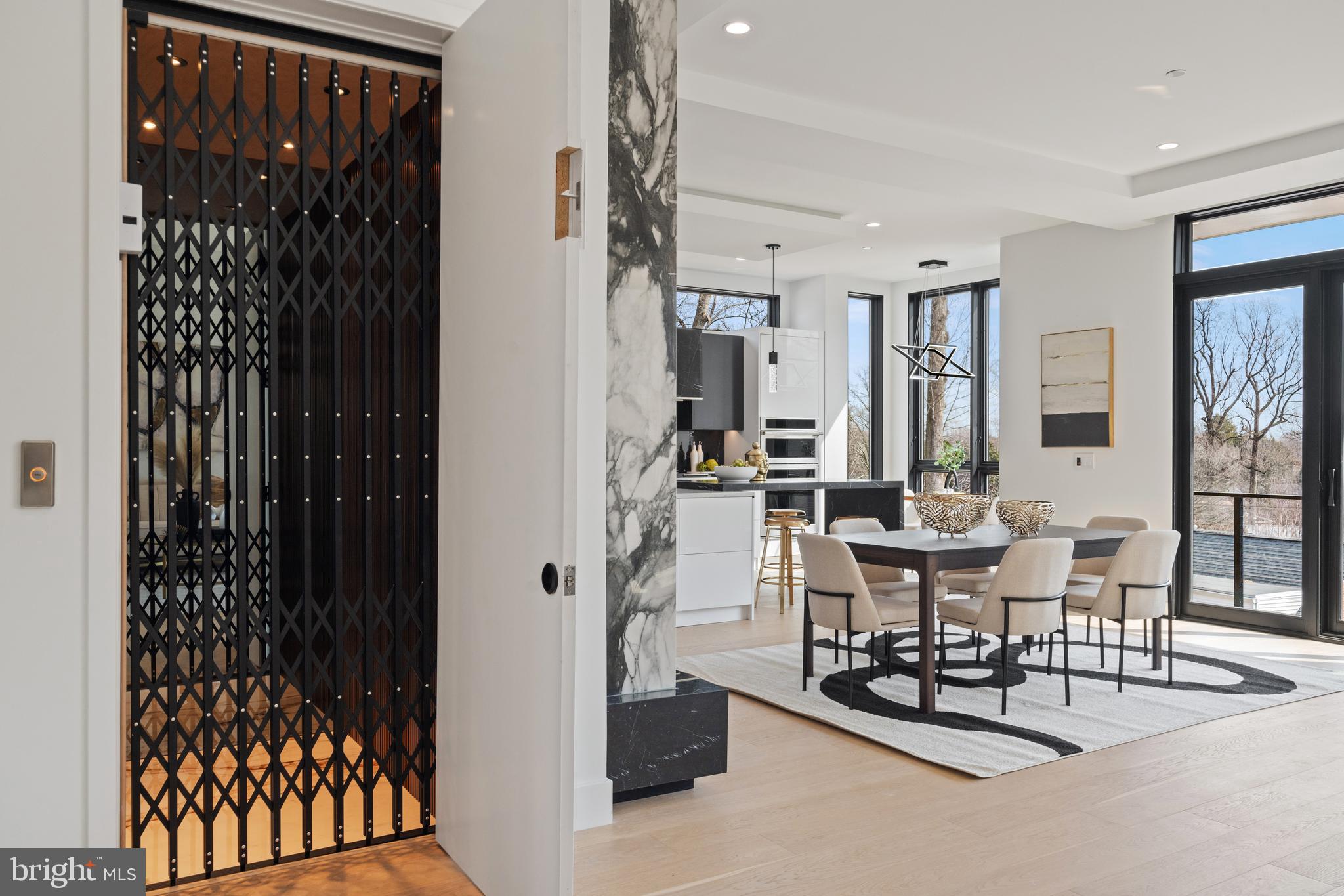 MAPLEWOOD - Residential