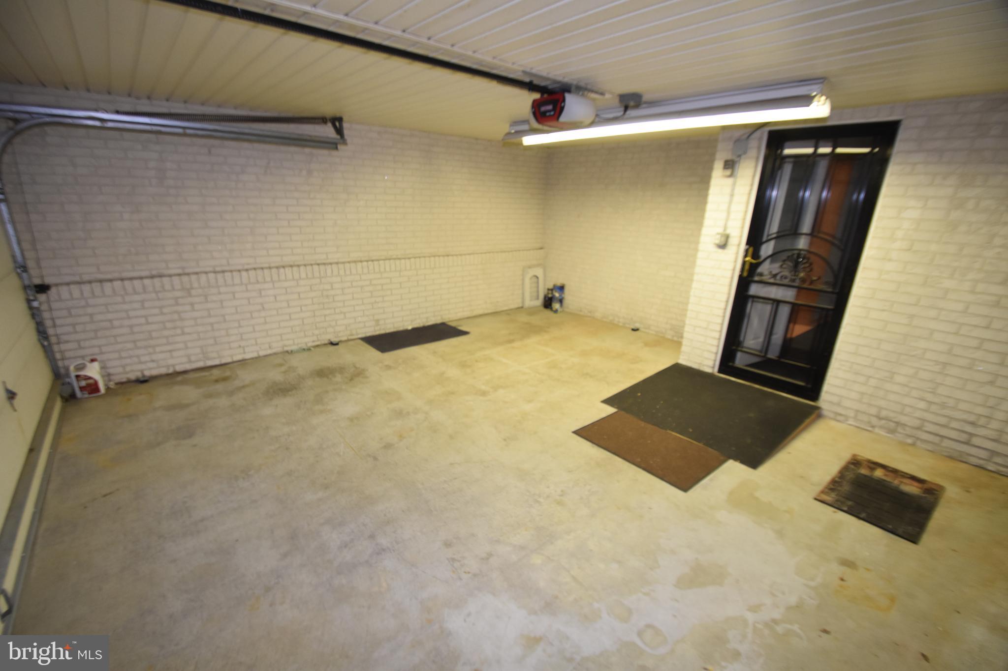 BROOKSIDE - Residential