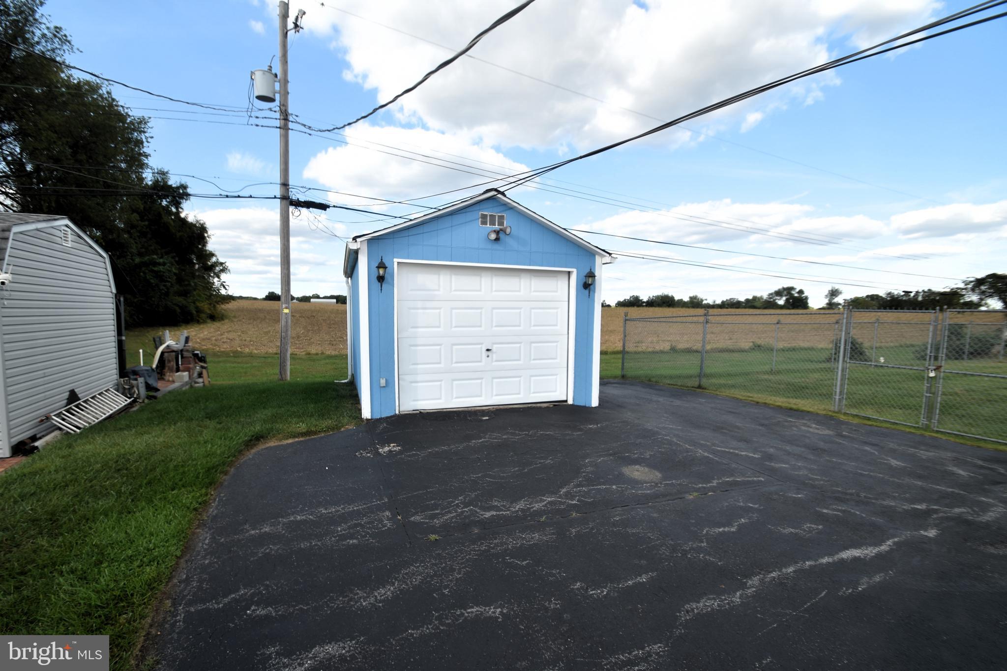 BROOKSIDE - Residential